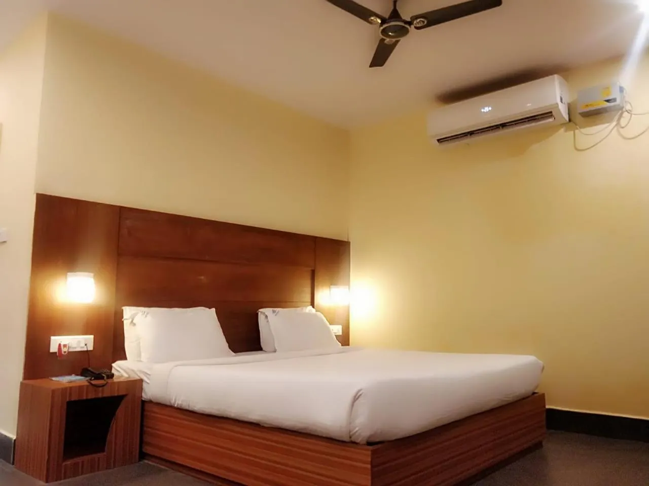 Bed in Pearl Park Beach Resort Private Limited