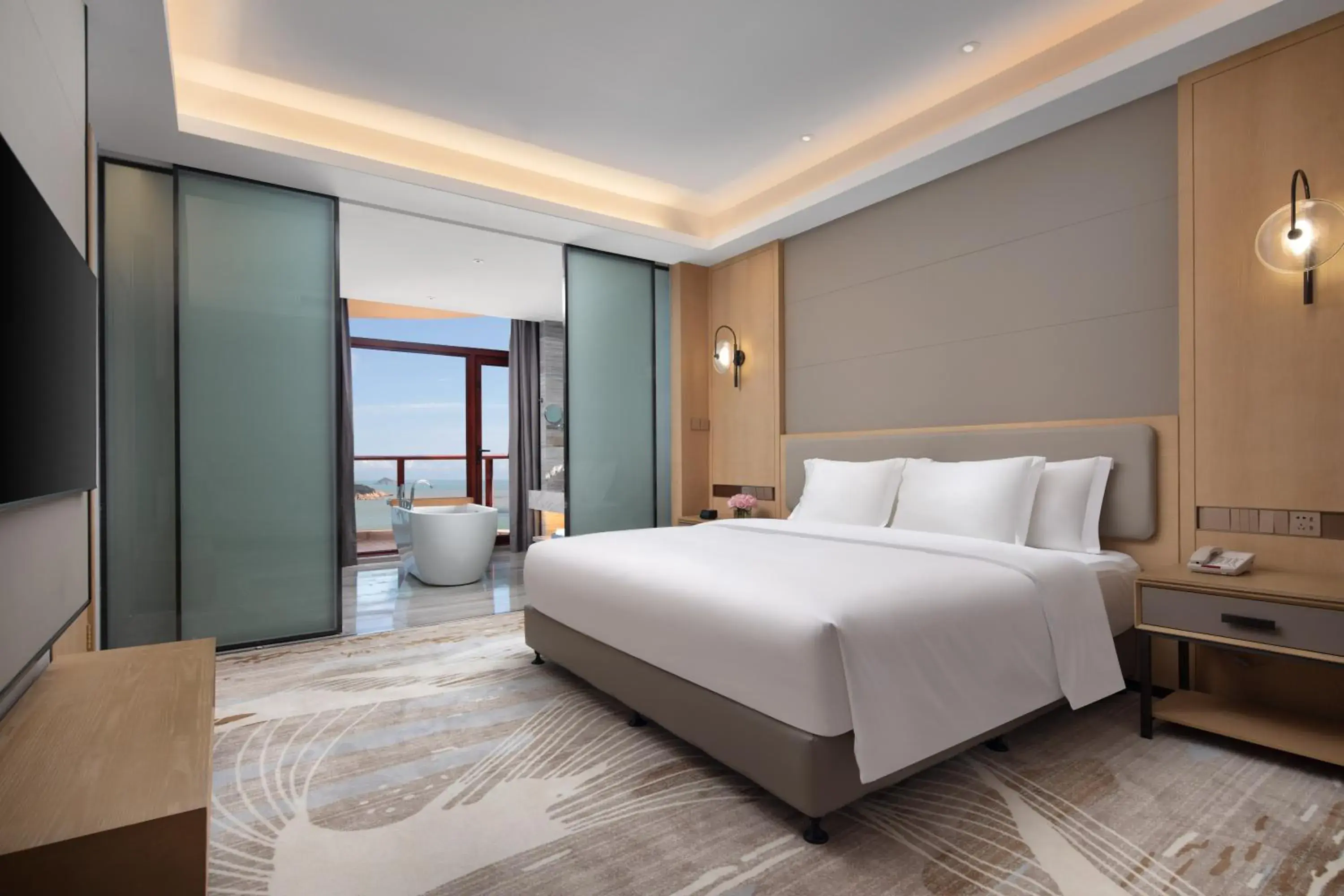 Bedroom, Bed in Crowne Plaza Zhoushan Seaview by IHG Bedroom, Bed in Crowne Plaza Zhoushan Seaview by IHG