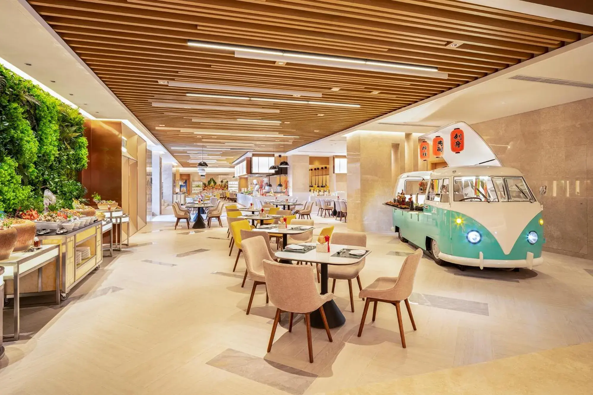 Restaurant/places to eat in Holiday Inn Tongren Wanshan by IHG Restaurant/places to eat in Holiday Inn Tongren Wanshan by IHG