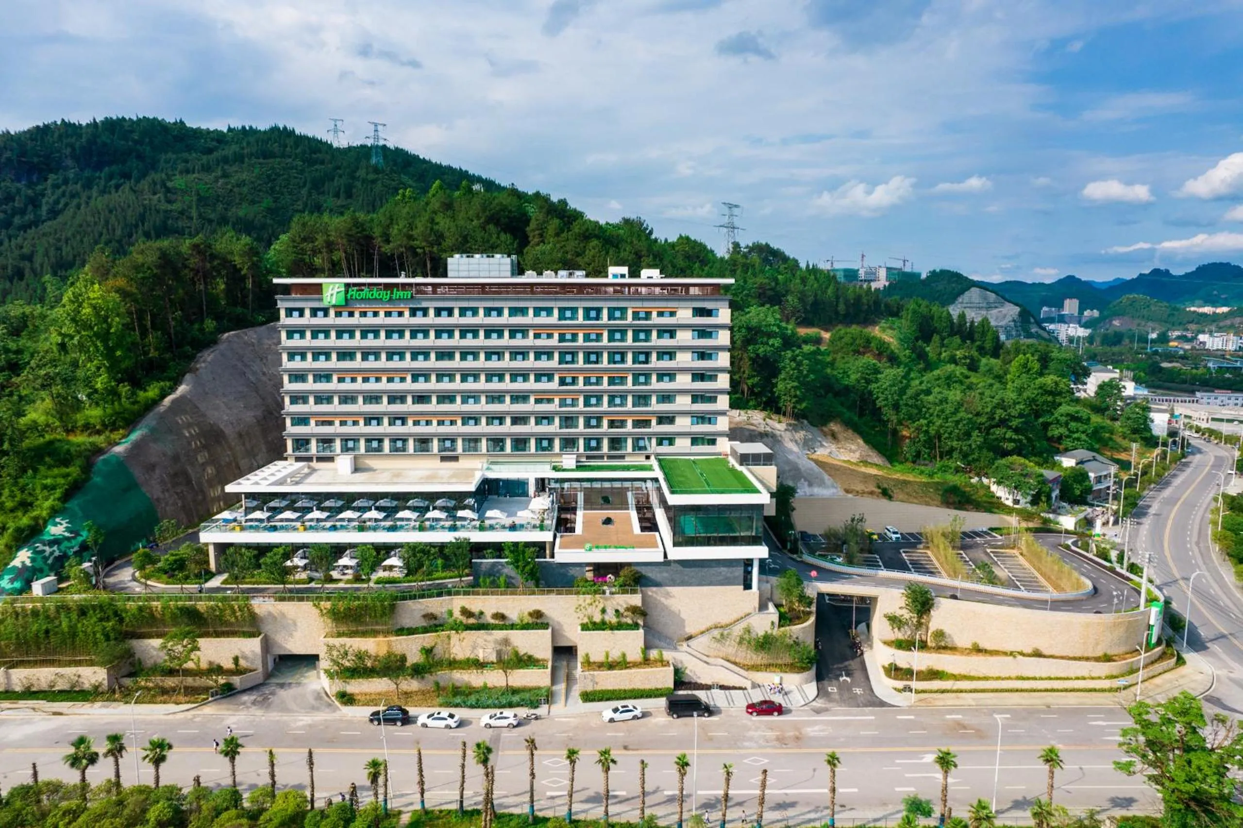 Property building in Holiday Inn Tongren Wanshan by IHG
