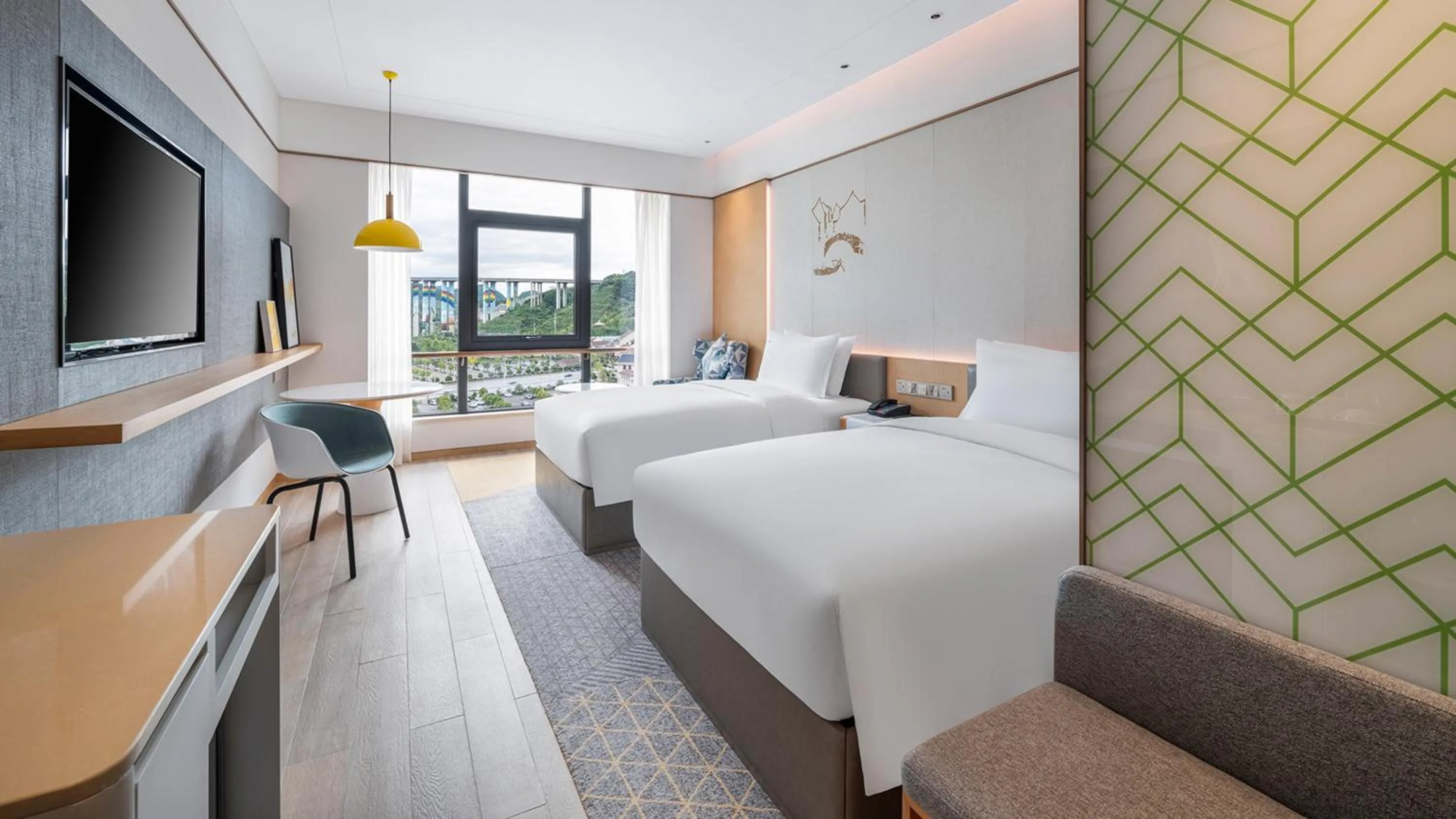 Photo of the whole room, Bed in Holiday Inn Tongren Wanshan by IHG