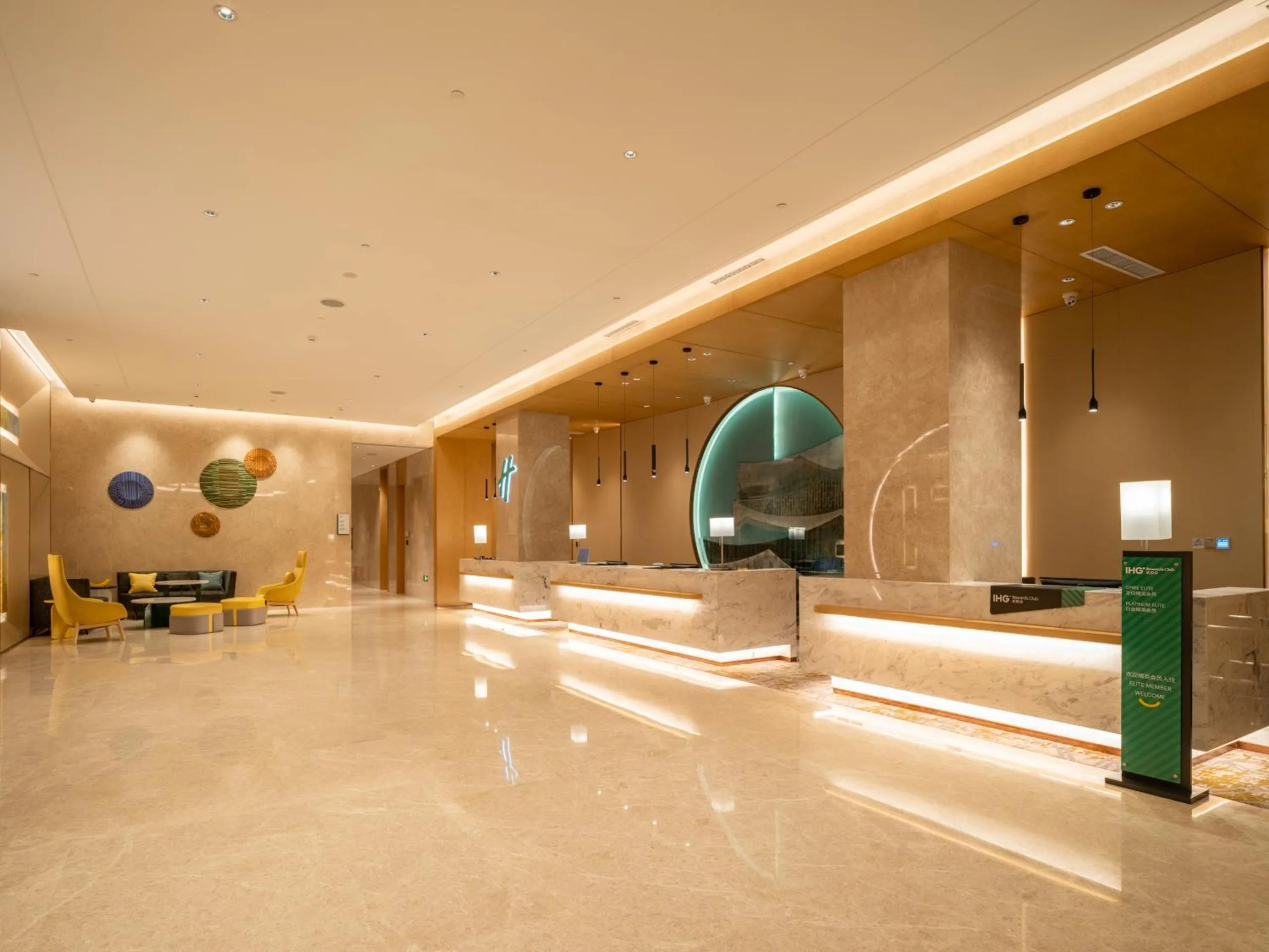 Lobby or reception in Holiday Inn Tongren Wanshan by IHG