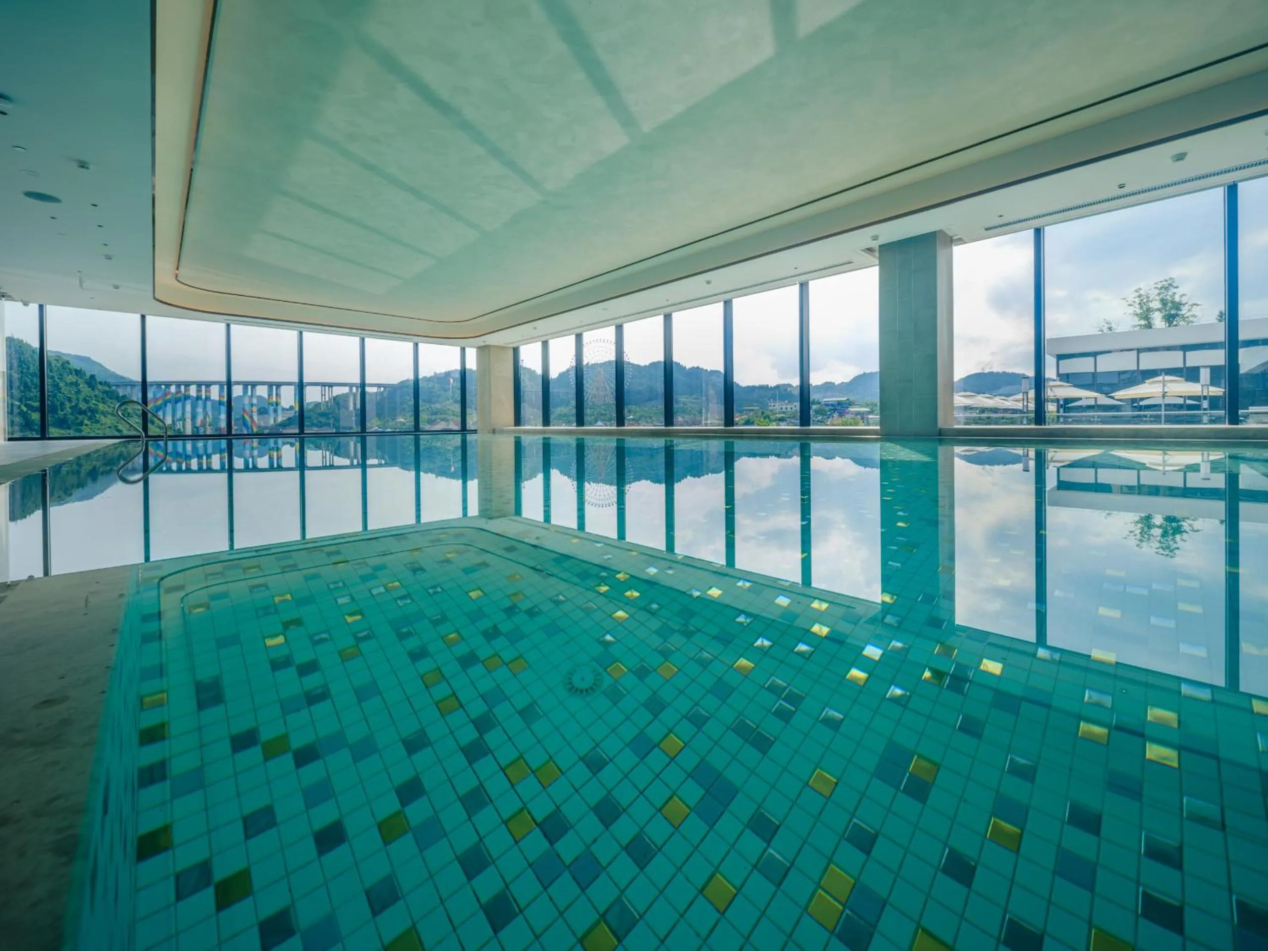 Swimming pool in Holiday Inn Tongren Wanshan by IHG