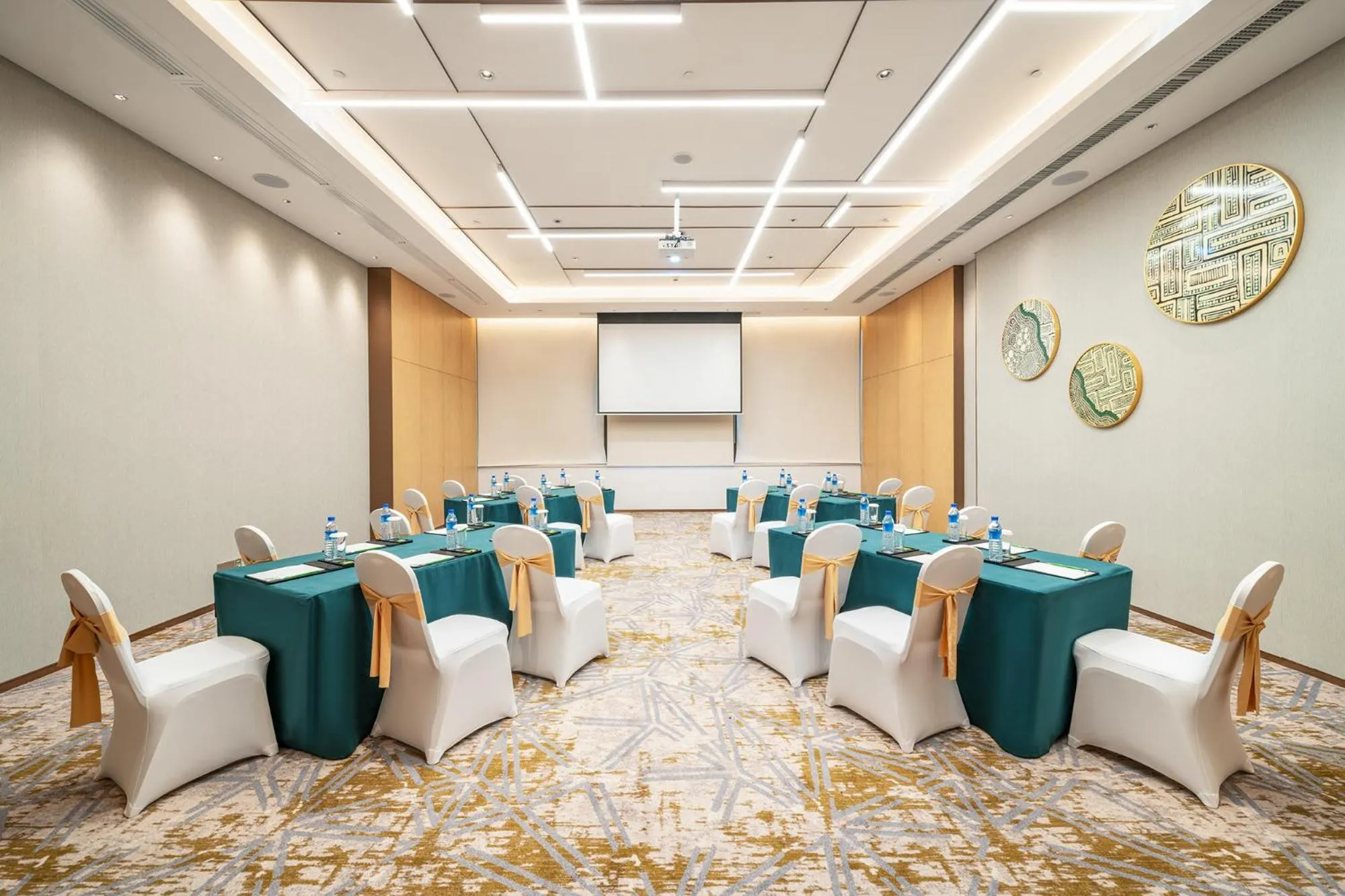 Business facilities in Holiday Inn Tongren Wanshan by IHG