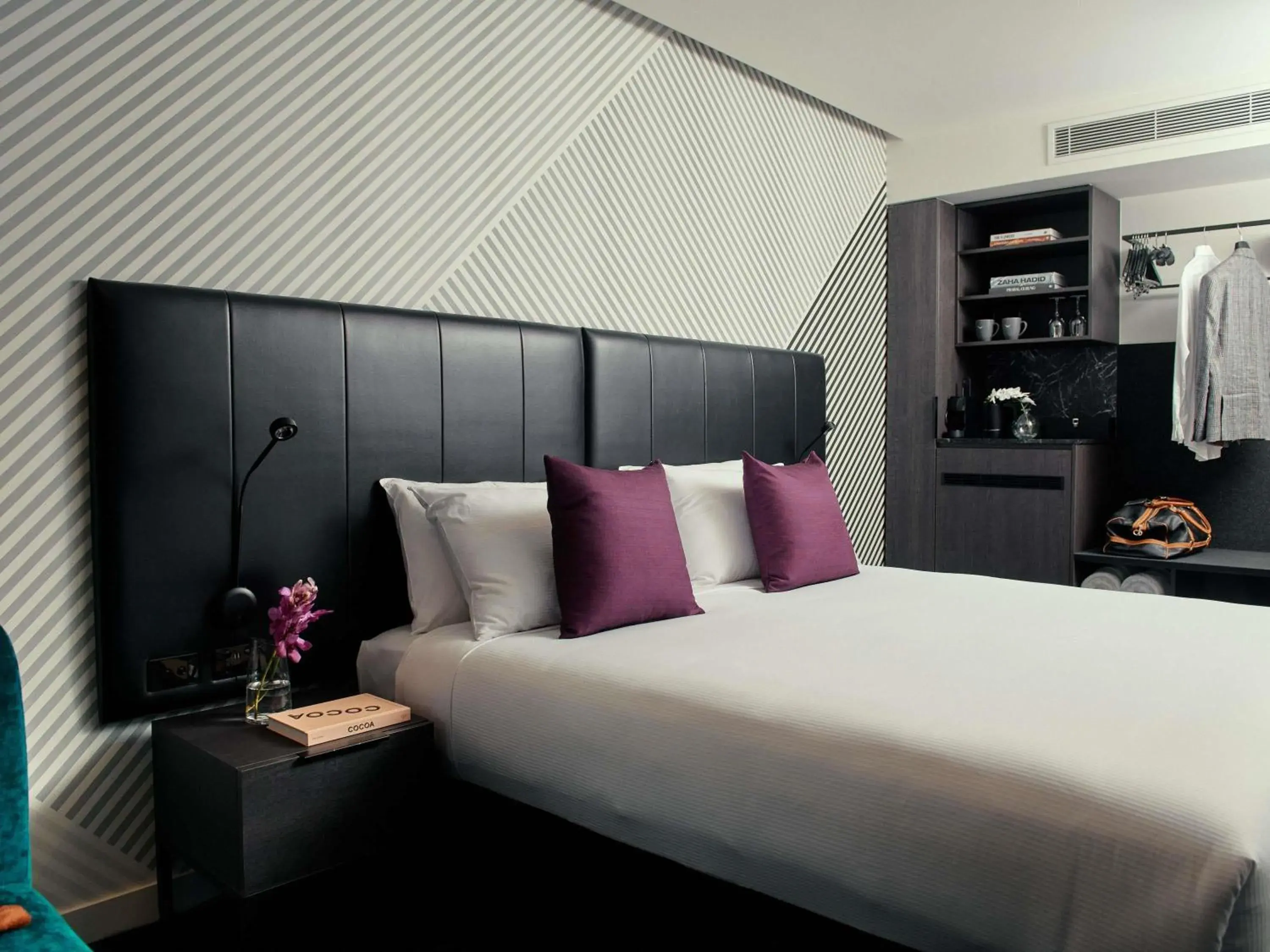 Bedroom, Bed in Movenpick Hotel Melbourne On Spencer Bedroom, Bed in Movenpick Hotel Melbourne On Spencer