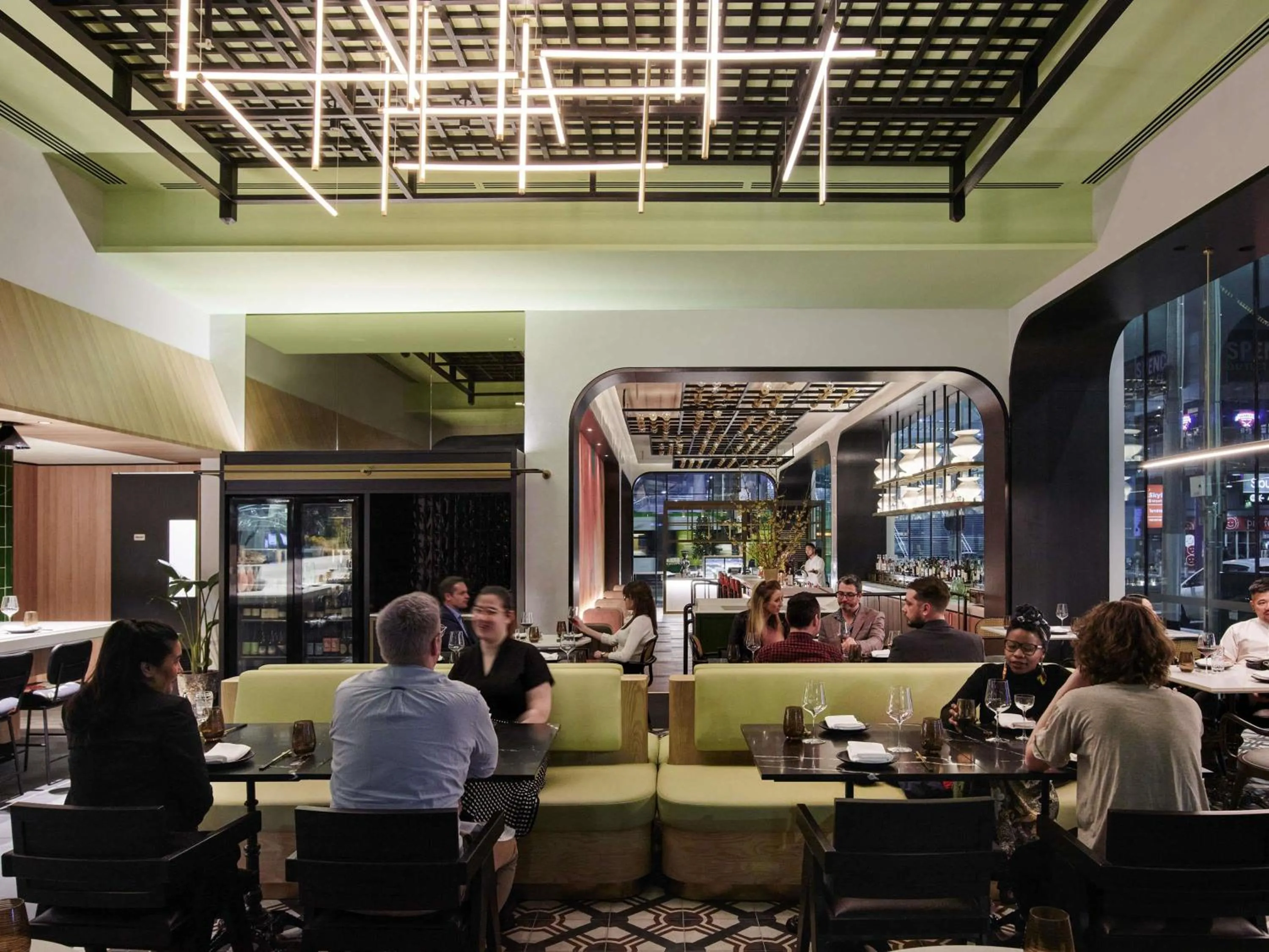 Restaurant/places to eat in Movenpick Hotel Melbourne On Spencer