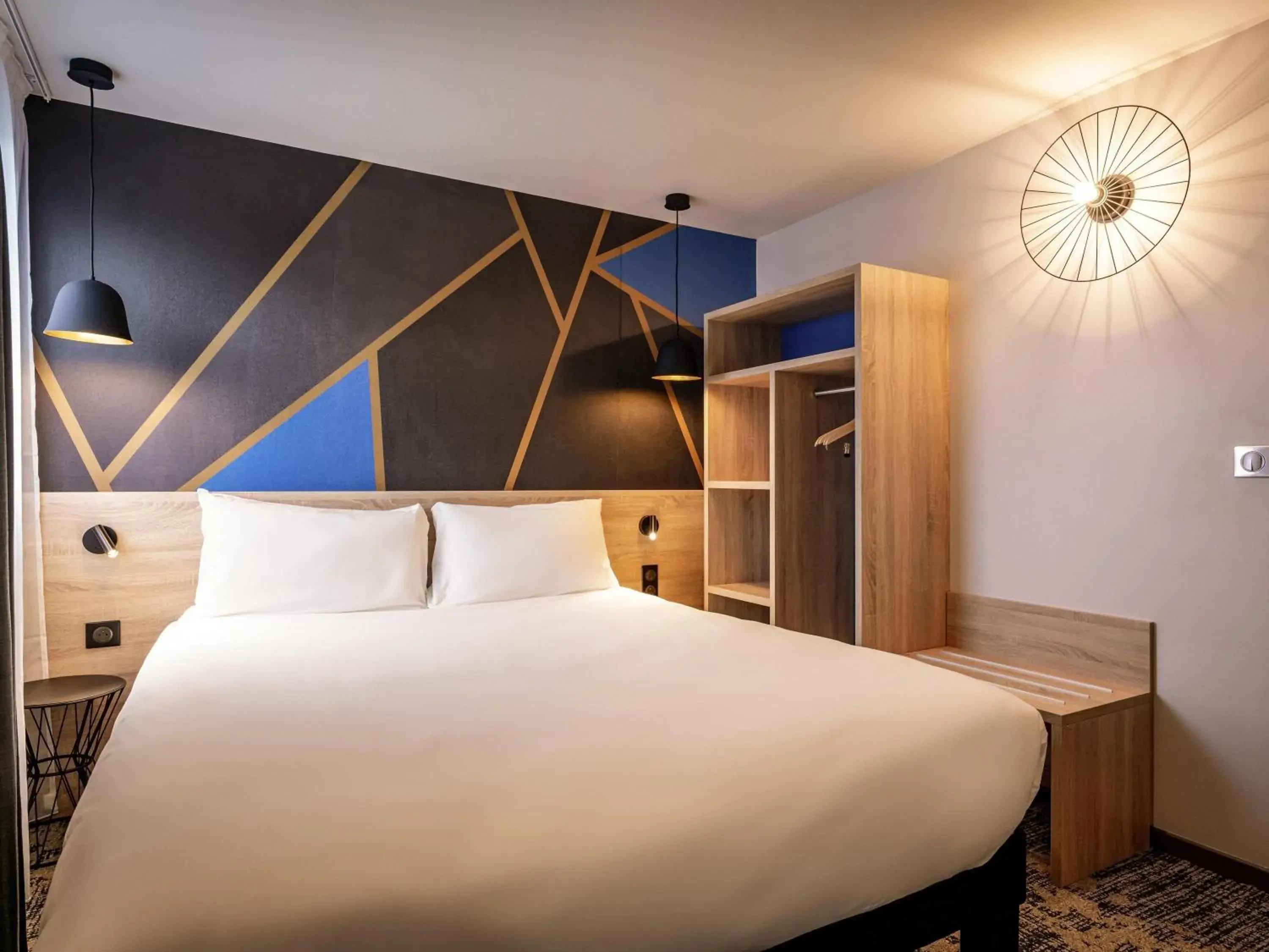 Bedroom, Bed in ibis Styles Valenciennes Petite Foret Bedroom, Bed in ibis Styles Valenciennes Petite Foret