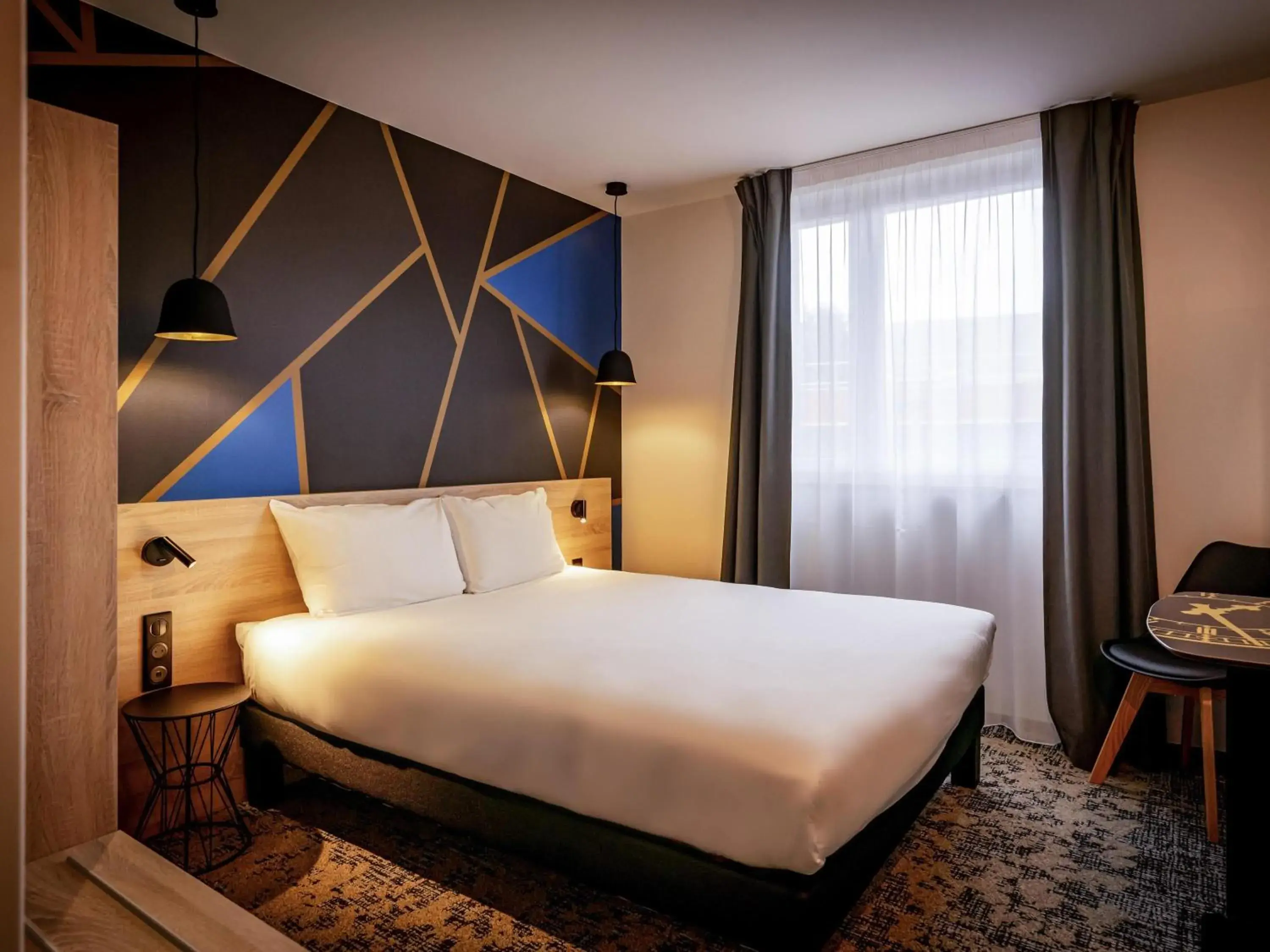 Bedroom, Bed in ibis Styles Valenciennes Petite Foret Bedroom, Bed in ibis Styles Valenciennes Petite Foret