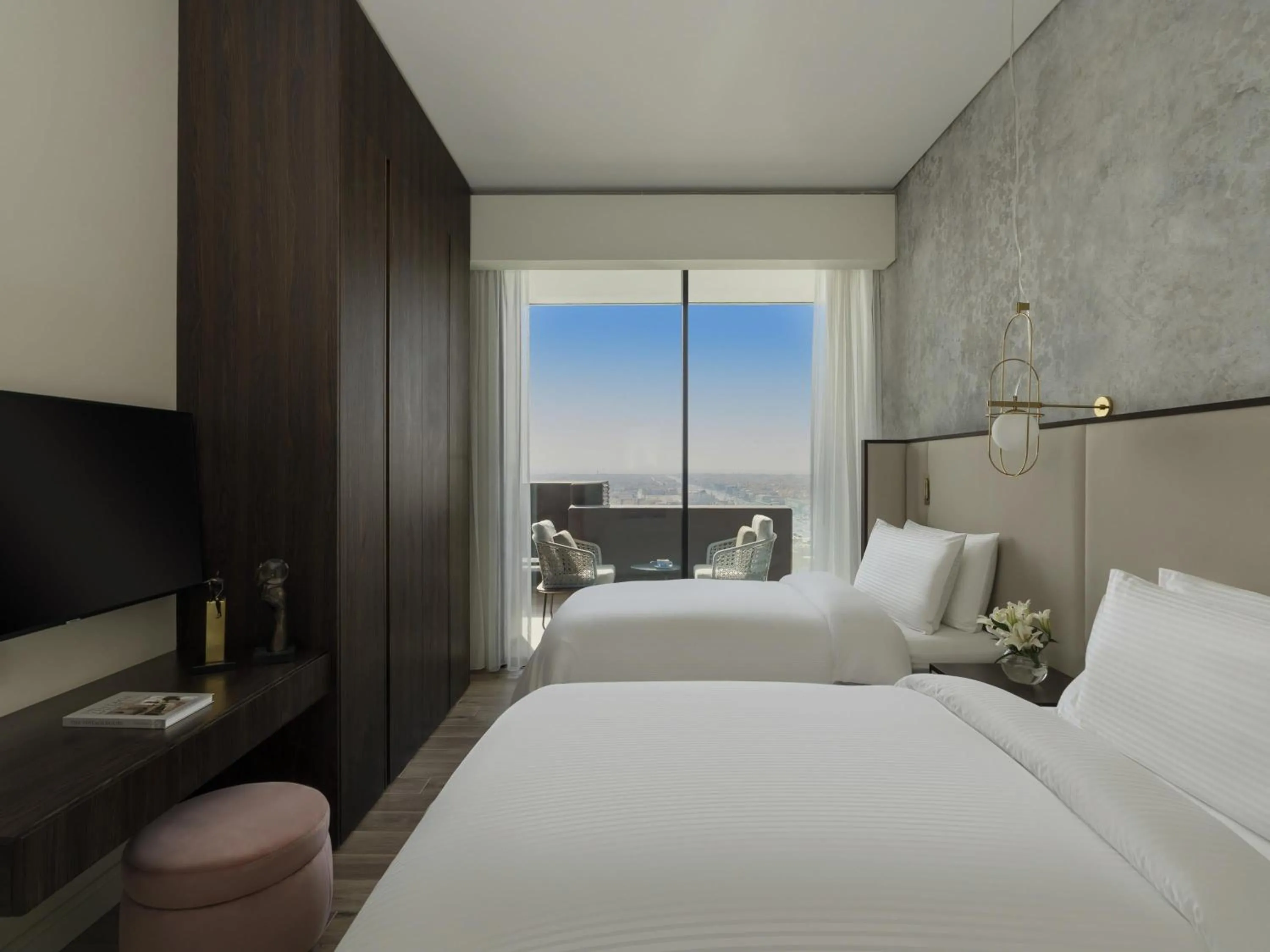 Bedroom, Bed in Fairmont Ramla Riyadh