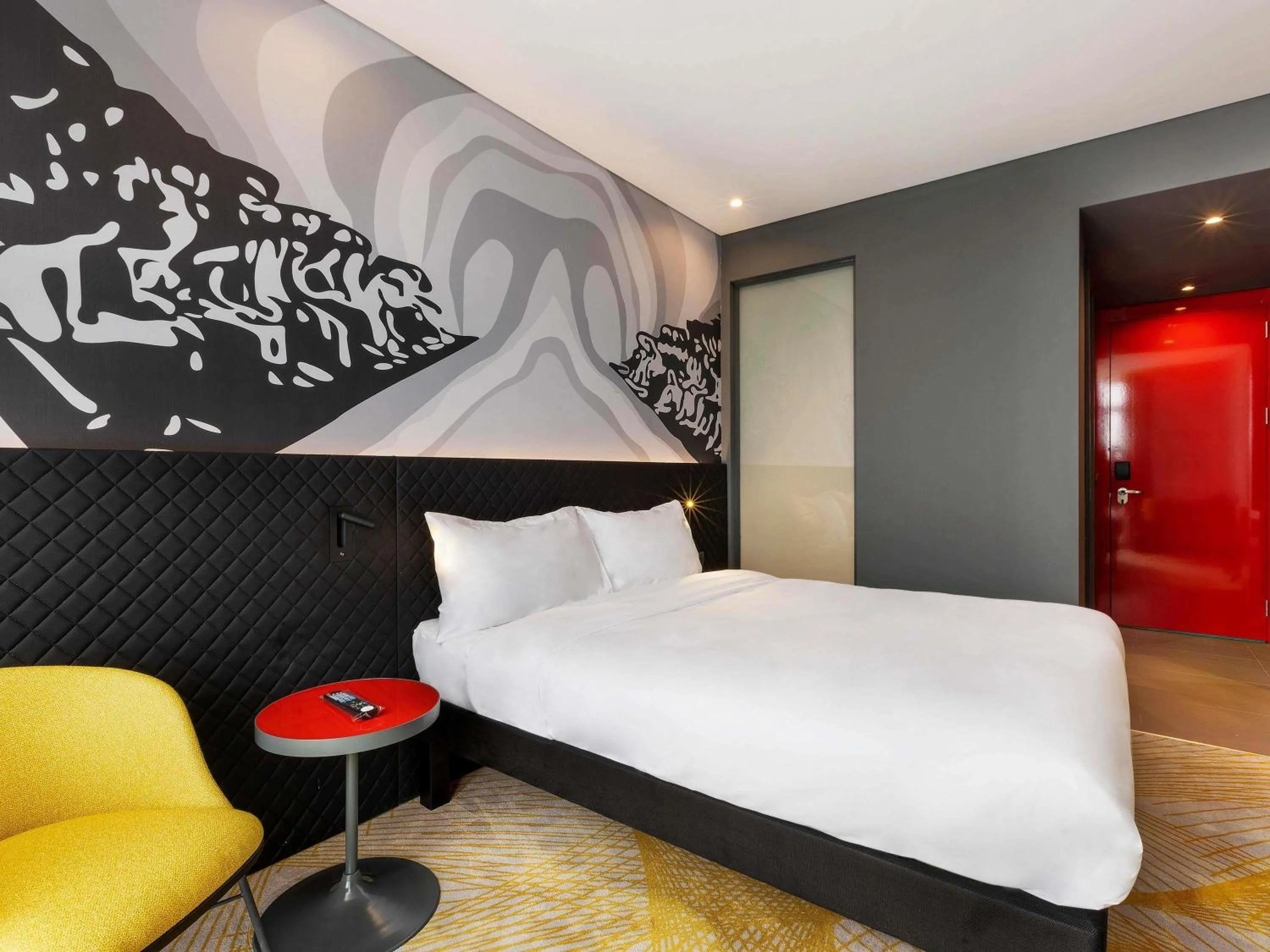 Bedroom, Bed in ibis Styles Istanbul Merter