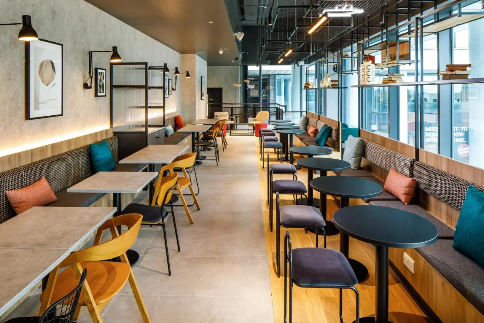 Restaurant/places to eat in ibis London Sutton Point Restaurant/places to eat in ibis London Sutton Point