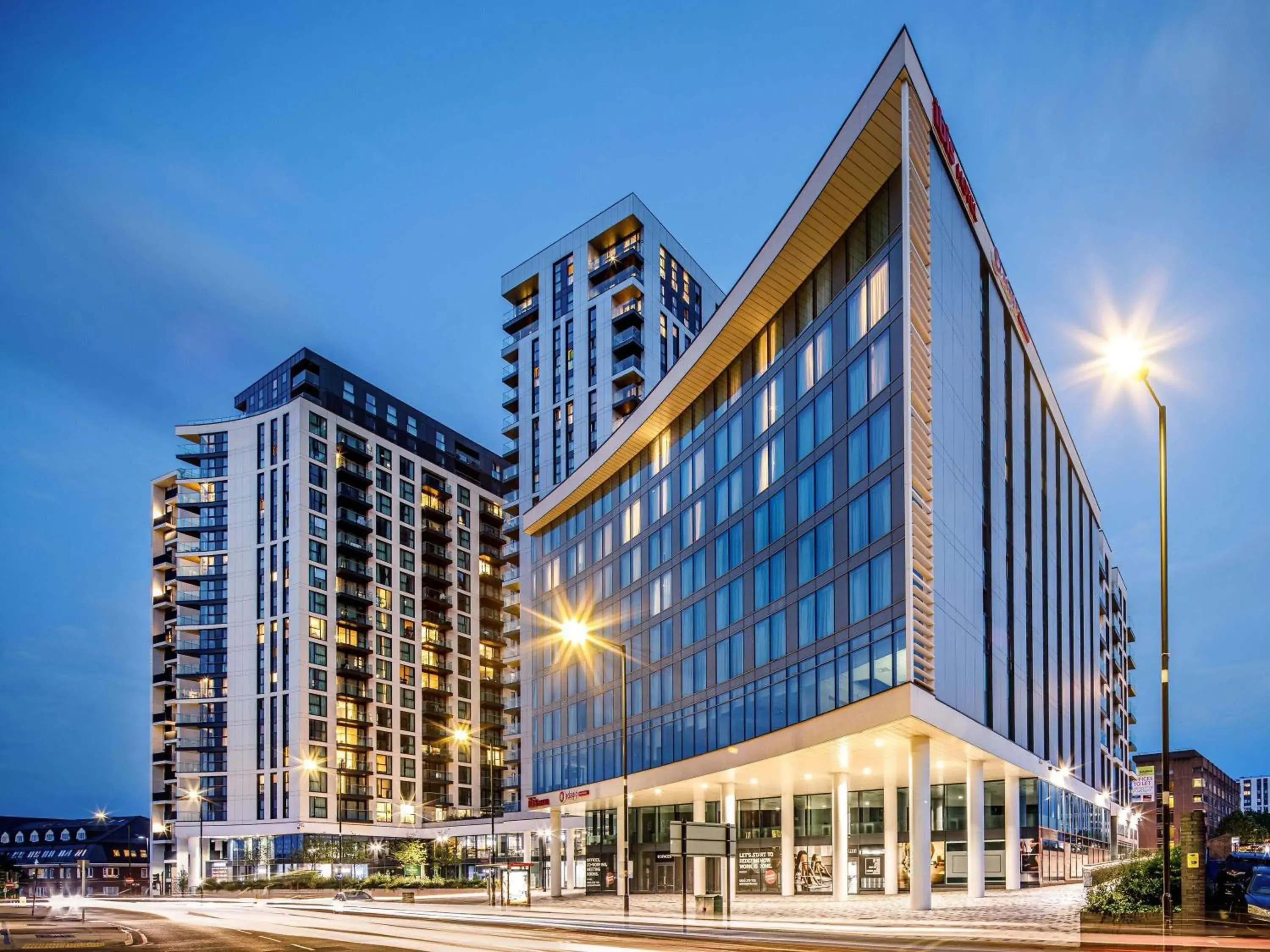 Property building in ibis London Sutton Point Property building in ibis London Sutton Point