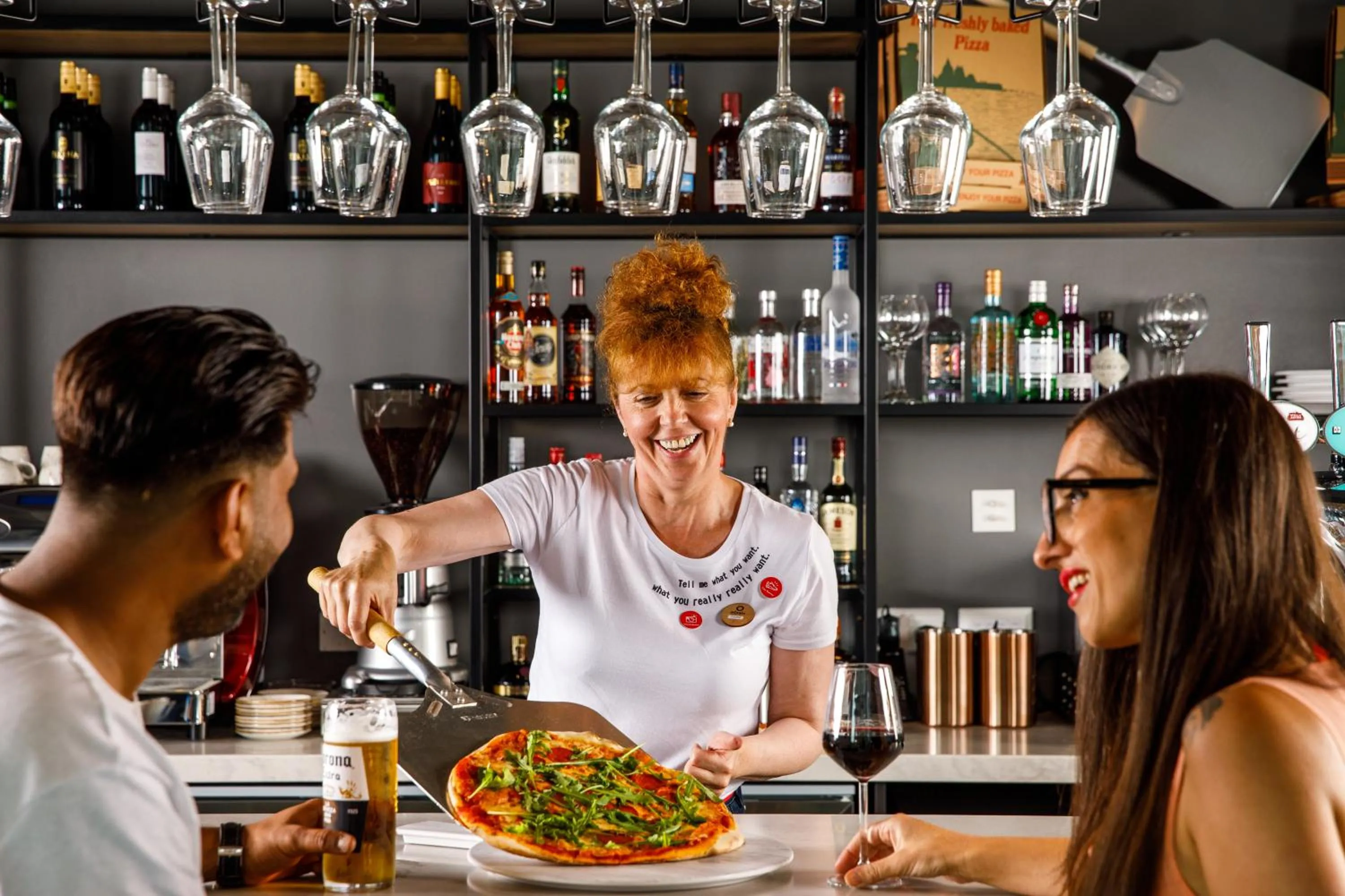 Restaurant/places to eat in ibis London Sutton Point