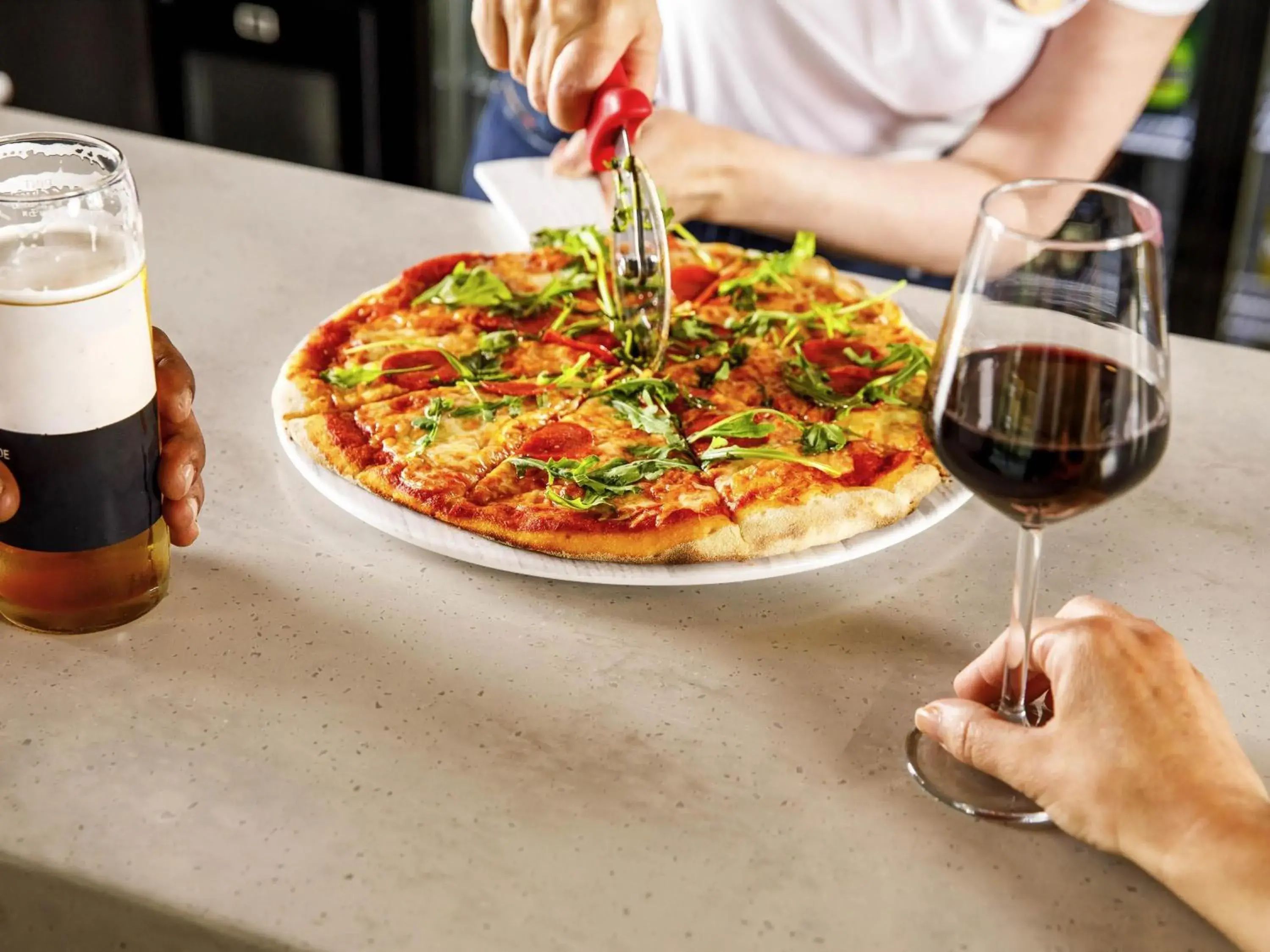 Restaurant/places to eat in ibis London Sutton Point Restaurant/places to eat in ibis London Sutton Point