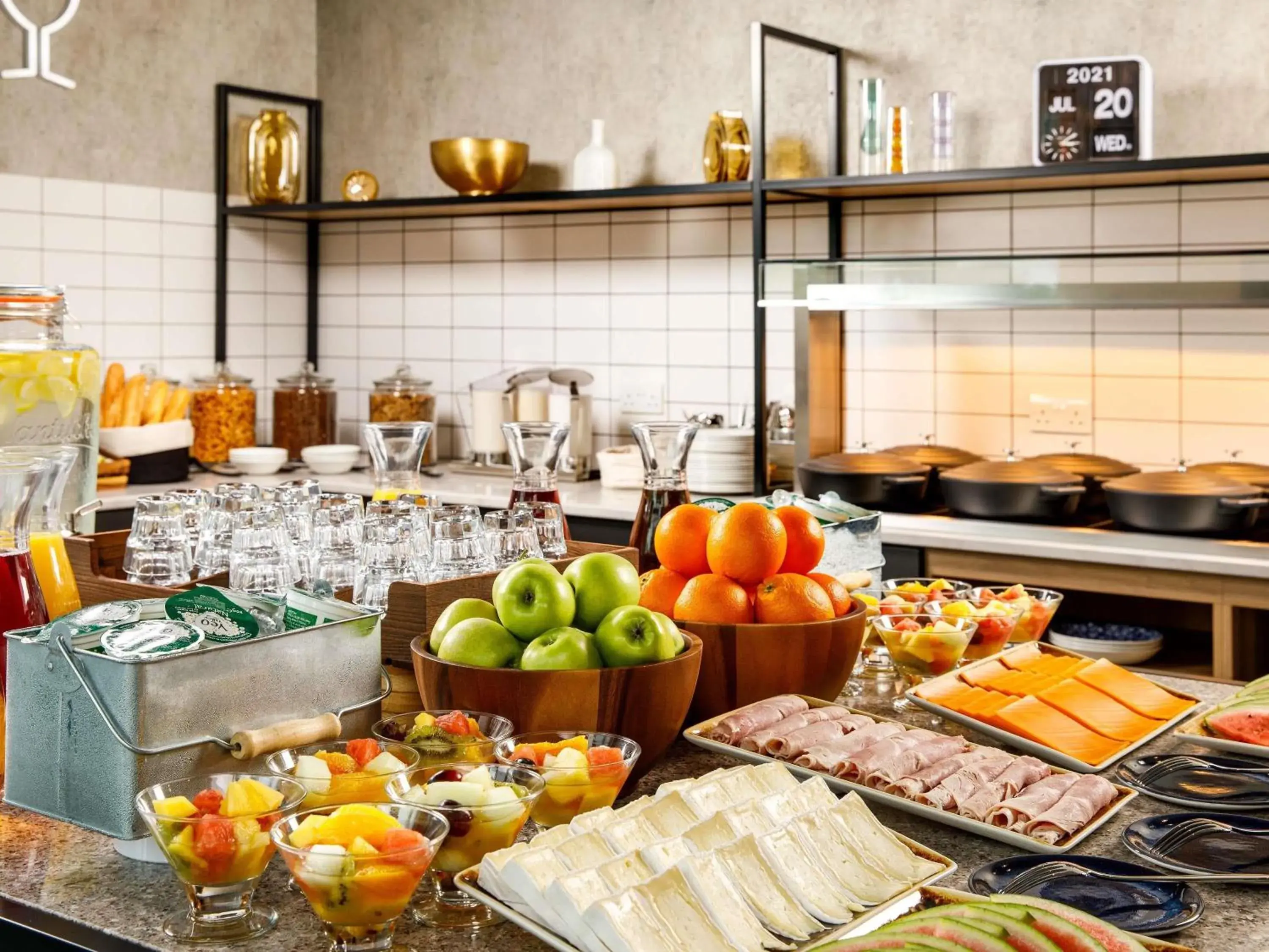 Breakfast in Aparthotel Adagio London Sutton Point Breakfast in Aparthotel Adagio London Sutton Point