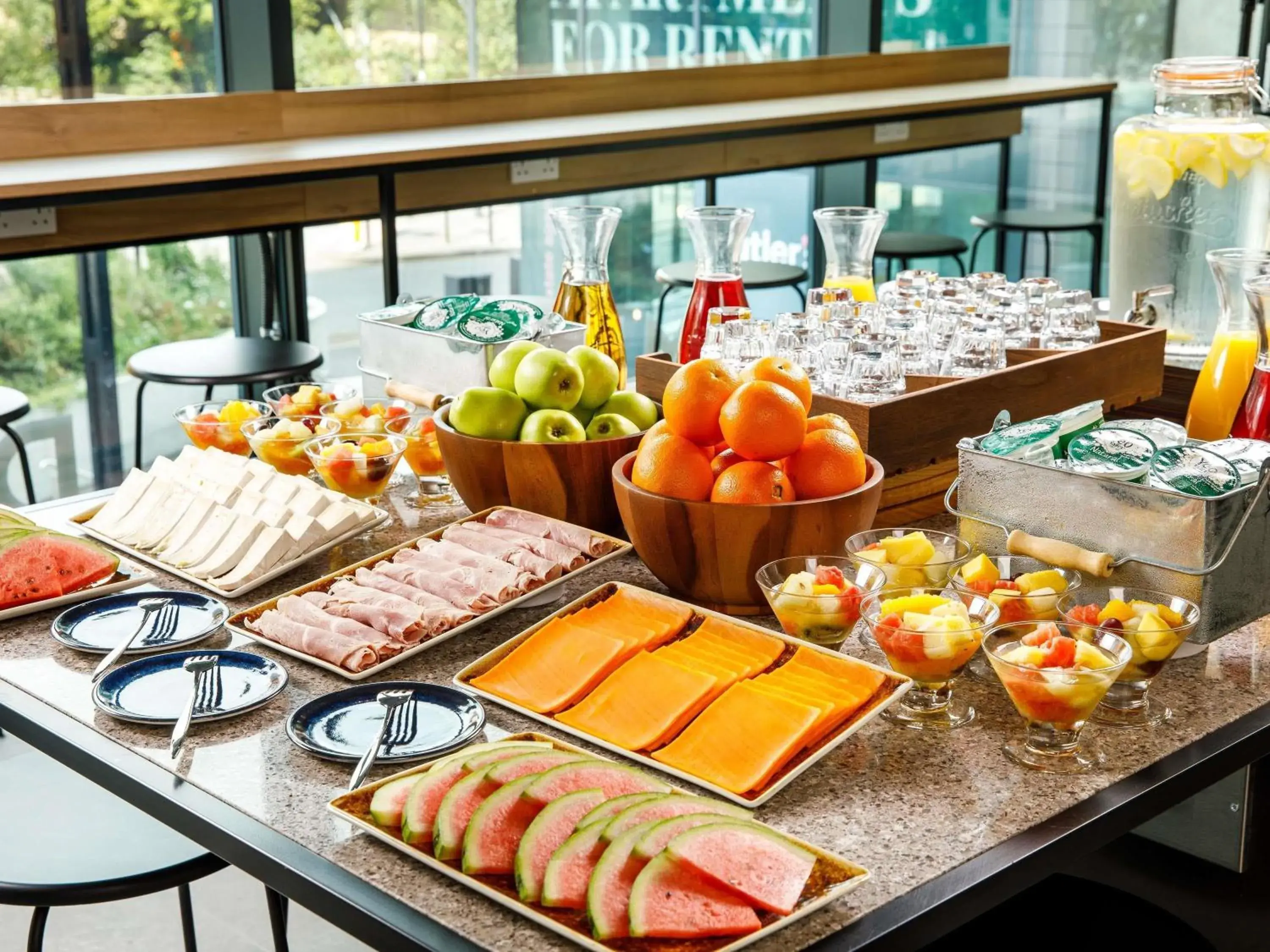 Breakfast in Aparthotel Adagio London Sutton Point Breakfast in Aparthotel Adagio London Sutton Point