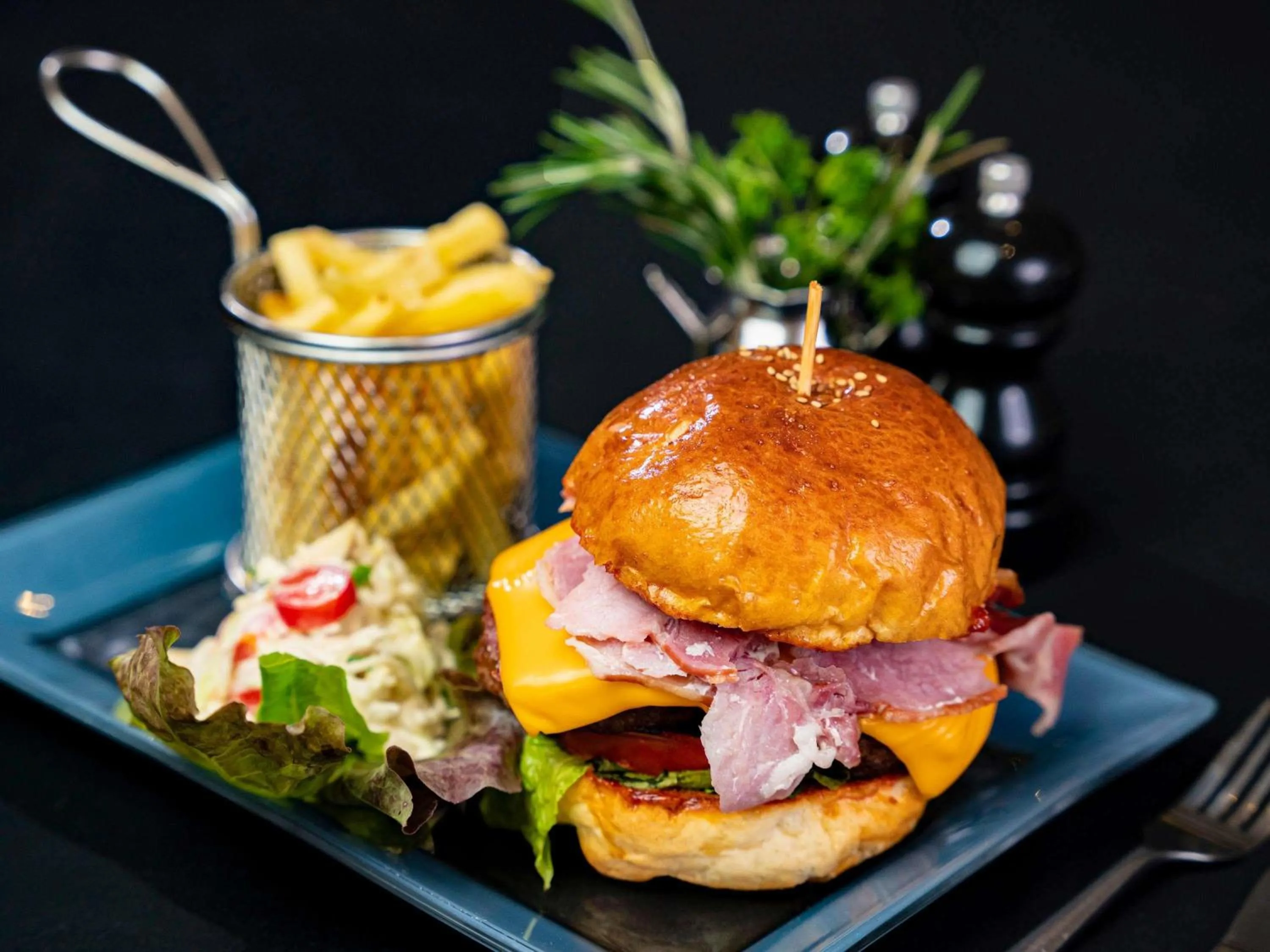 Lounge or bar in Aparthotel Adagio London Sutton Point