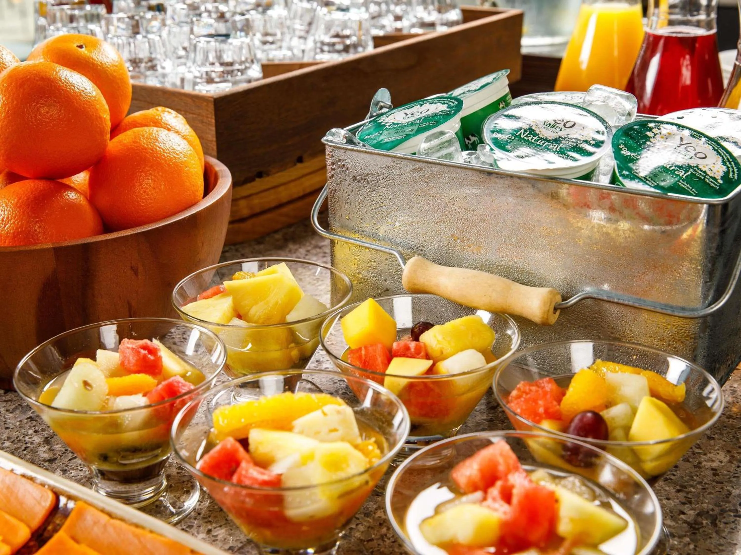 Breakfast in Aparthotel Adagio London Sutton Point