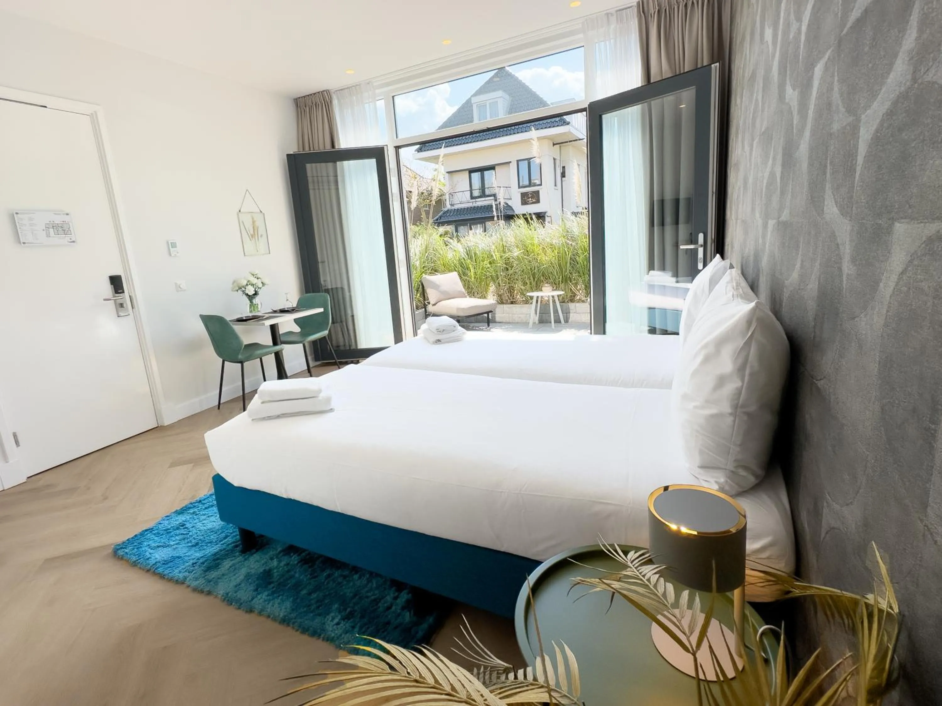 Bed in Ocean House Zandvoort