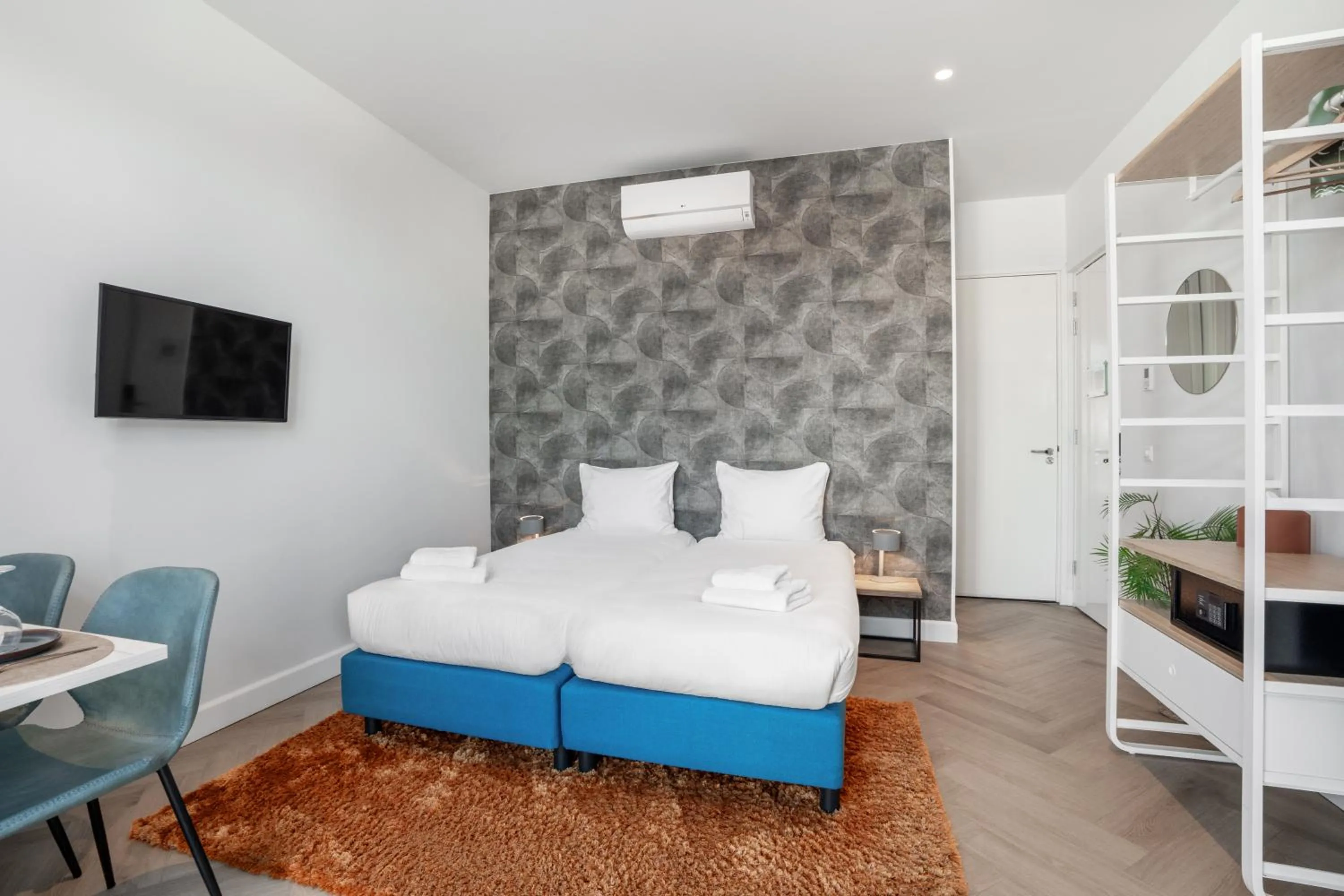 Bed in Ocean House Zandvoort