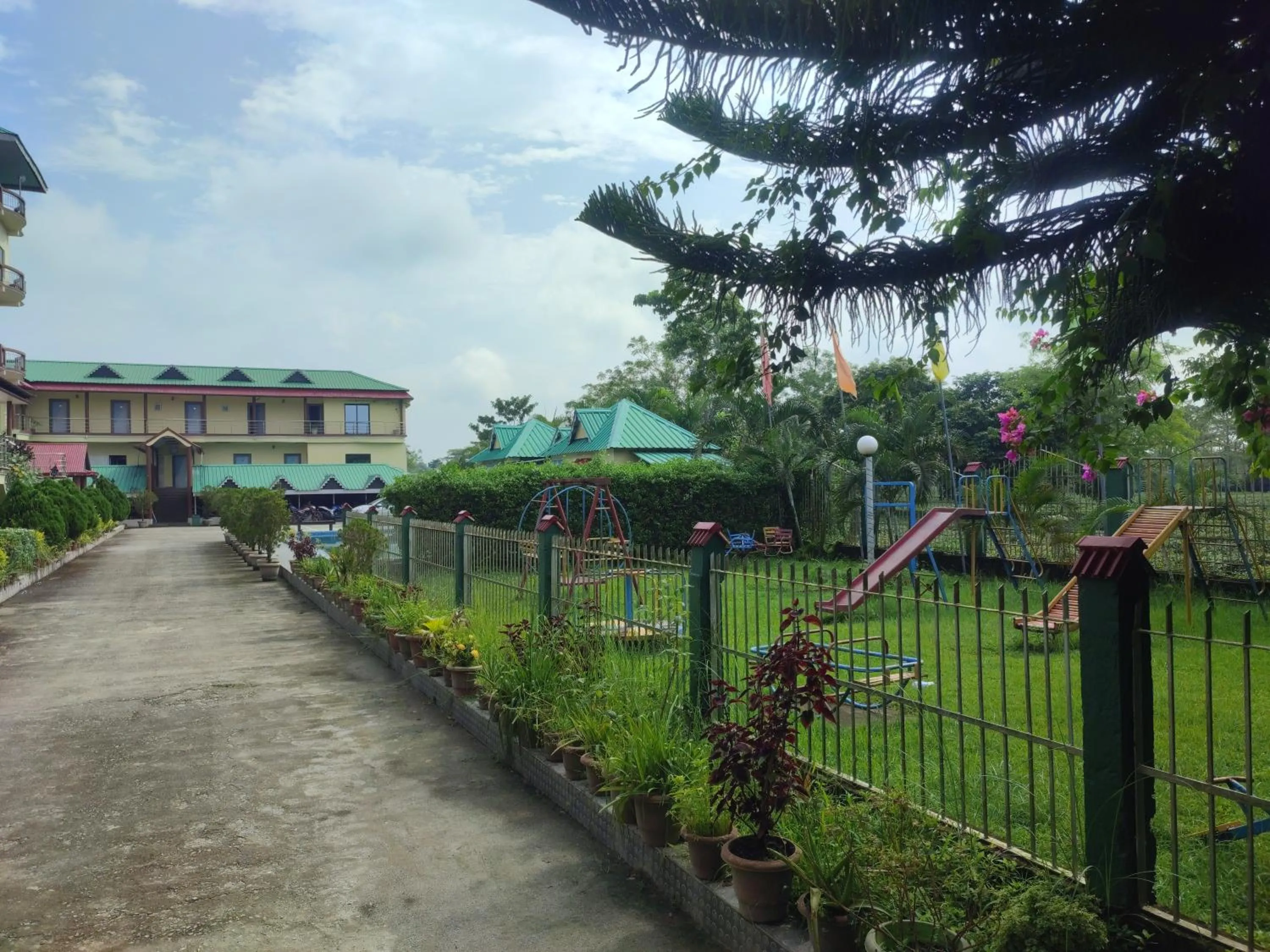 Day in Maa Greenary View - A Holiday Resort