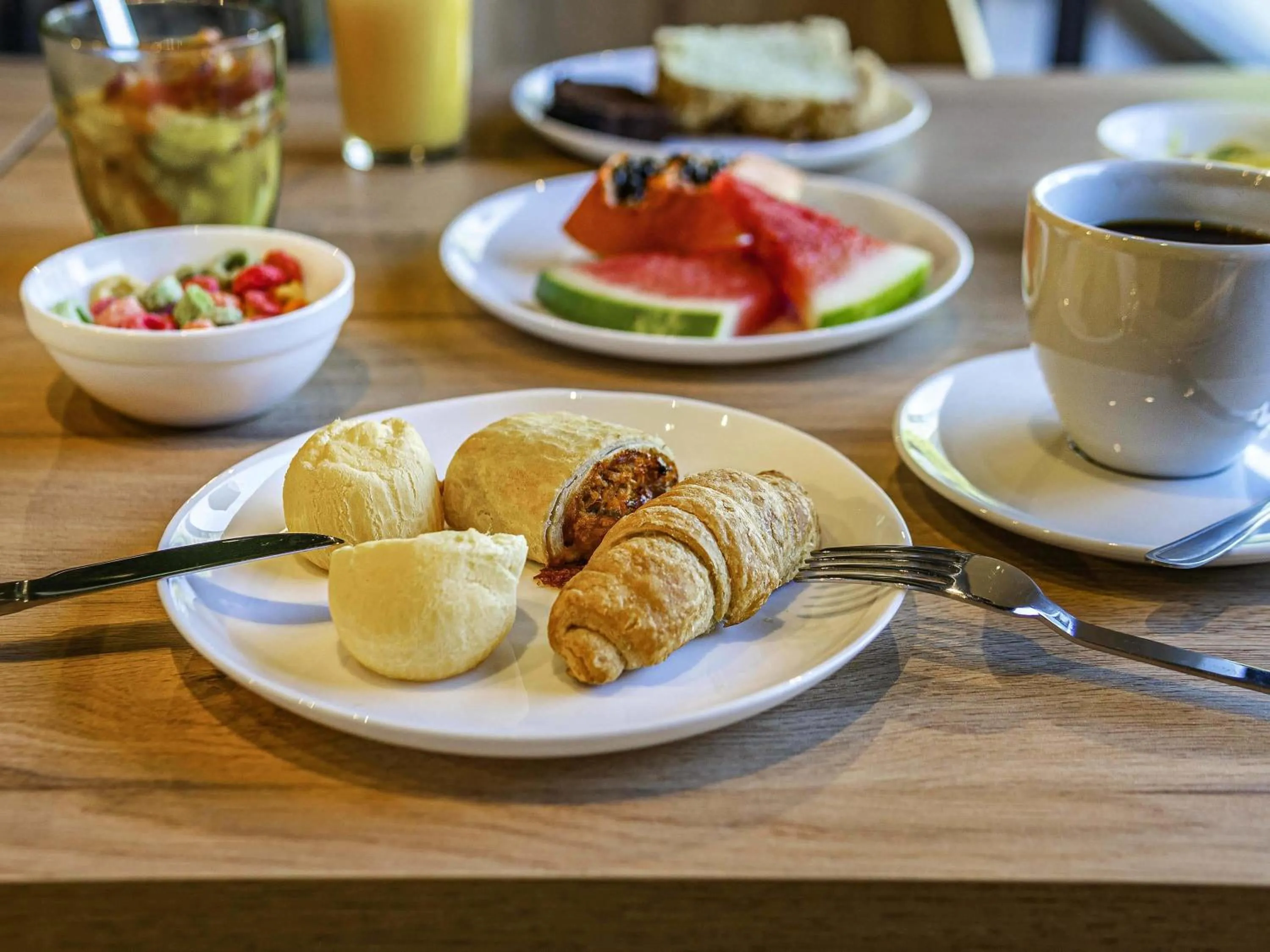 Restaurant/places to eat in ibis Styles Porto Alegre Moinhos de Vento