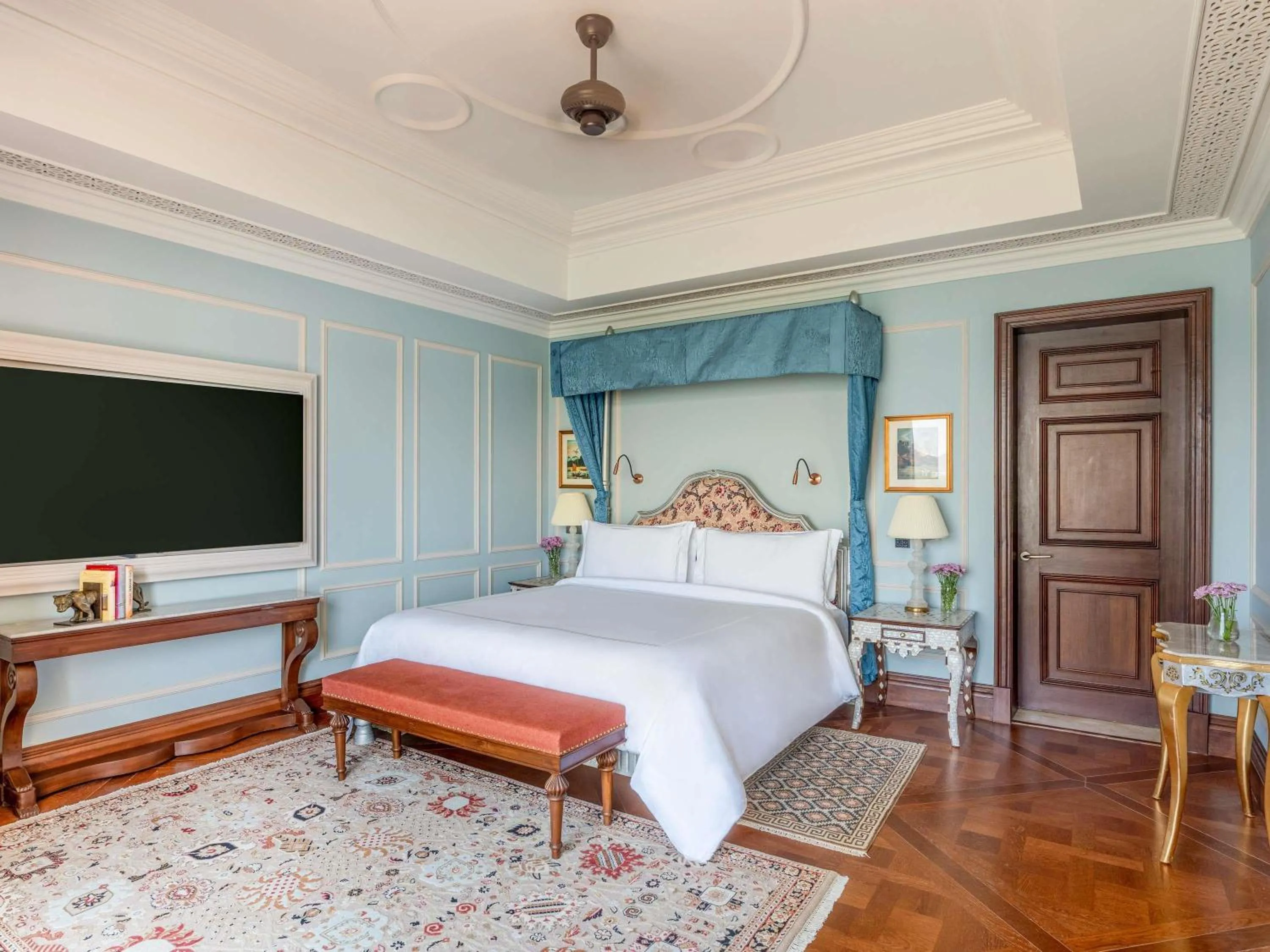 Bedroom, Bed in Raffles Udaipur