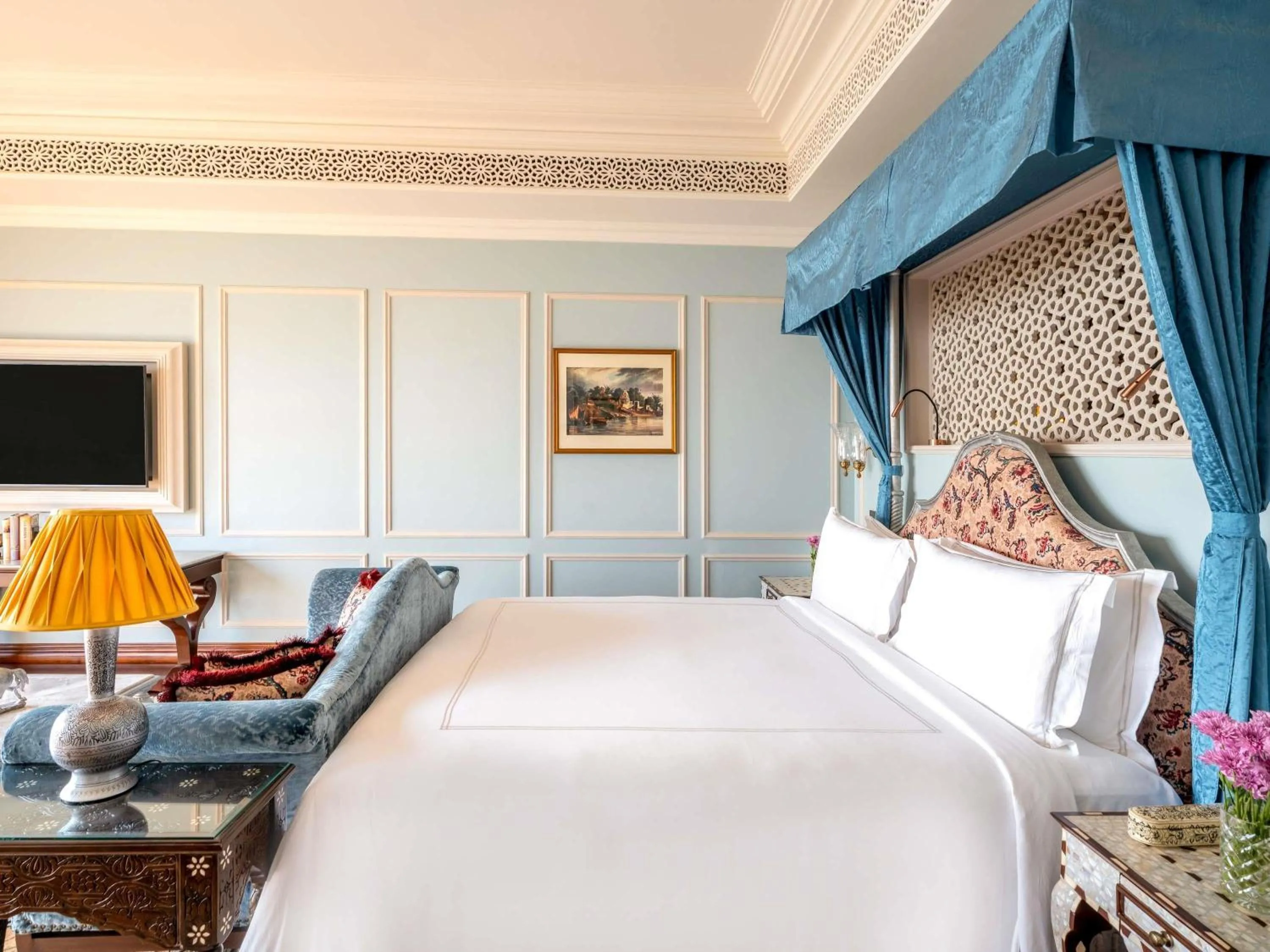 Bedroom, Bed in Raffles Udaipur