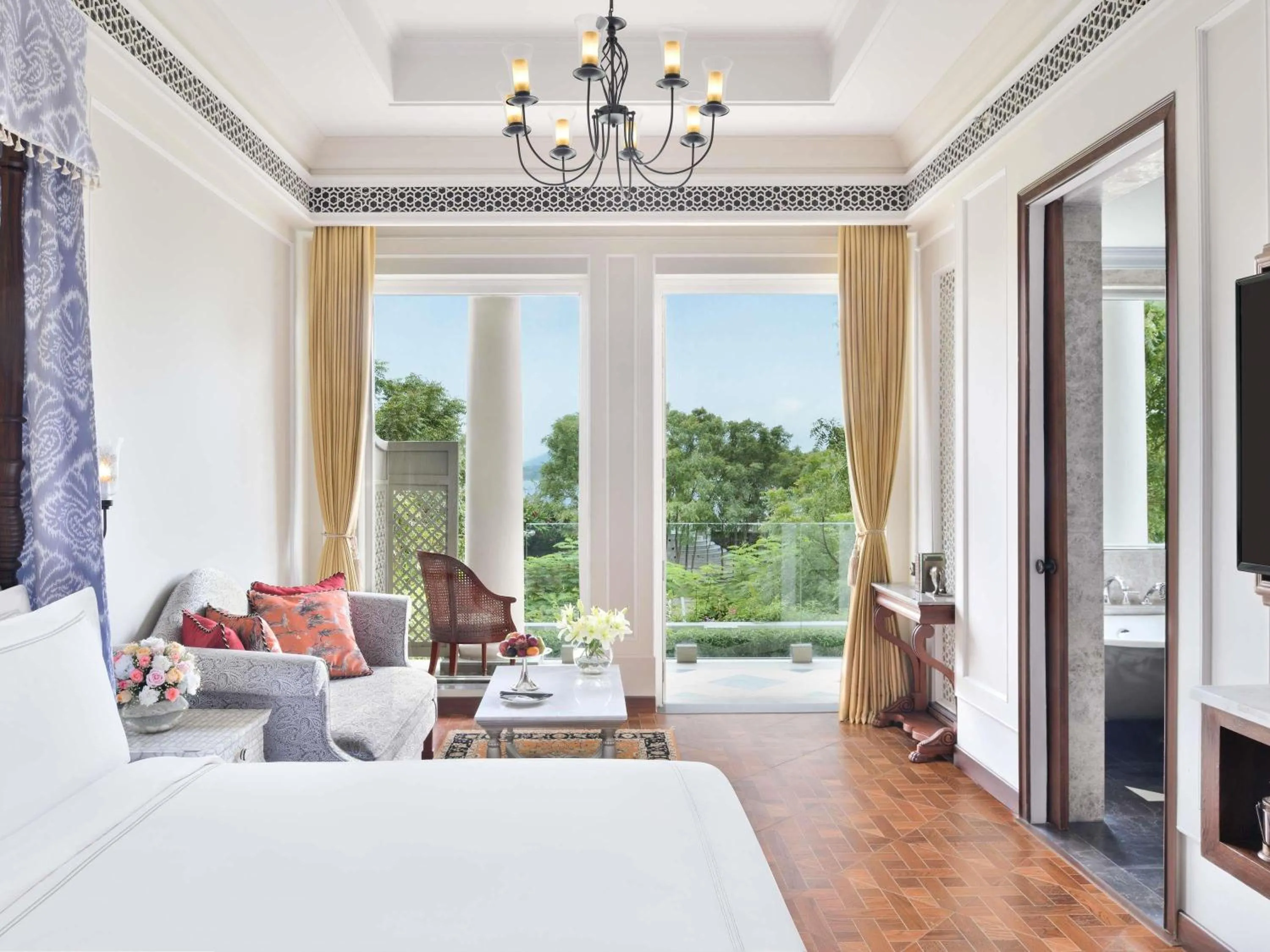 Bedroom, Bed in Raffles Udaipur