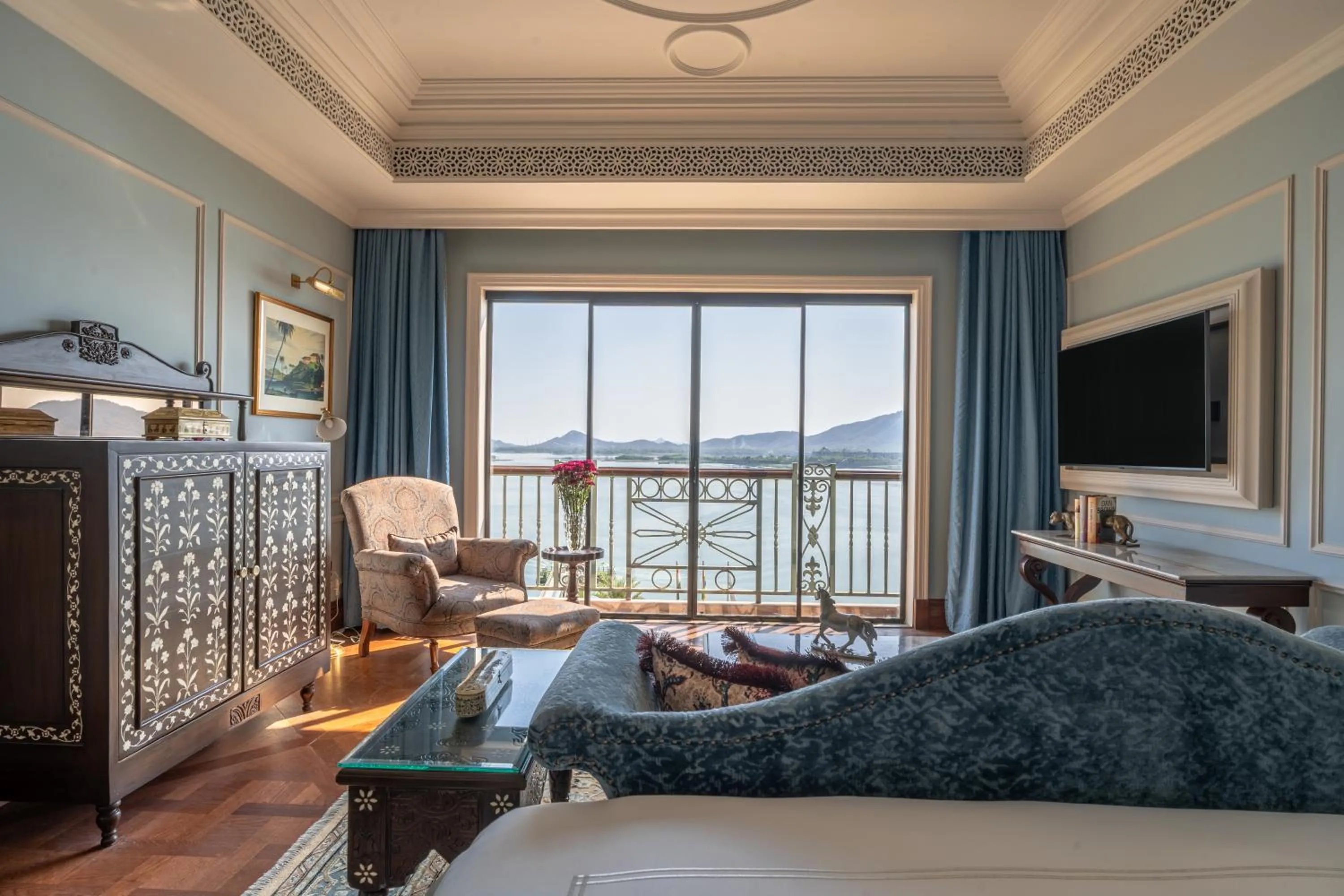 Bedroom, Bed in Raffles Udaipur