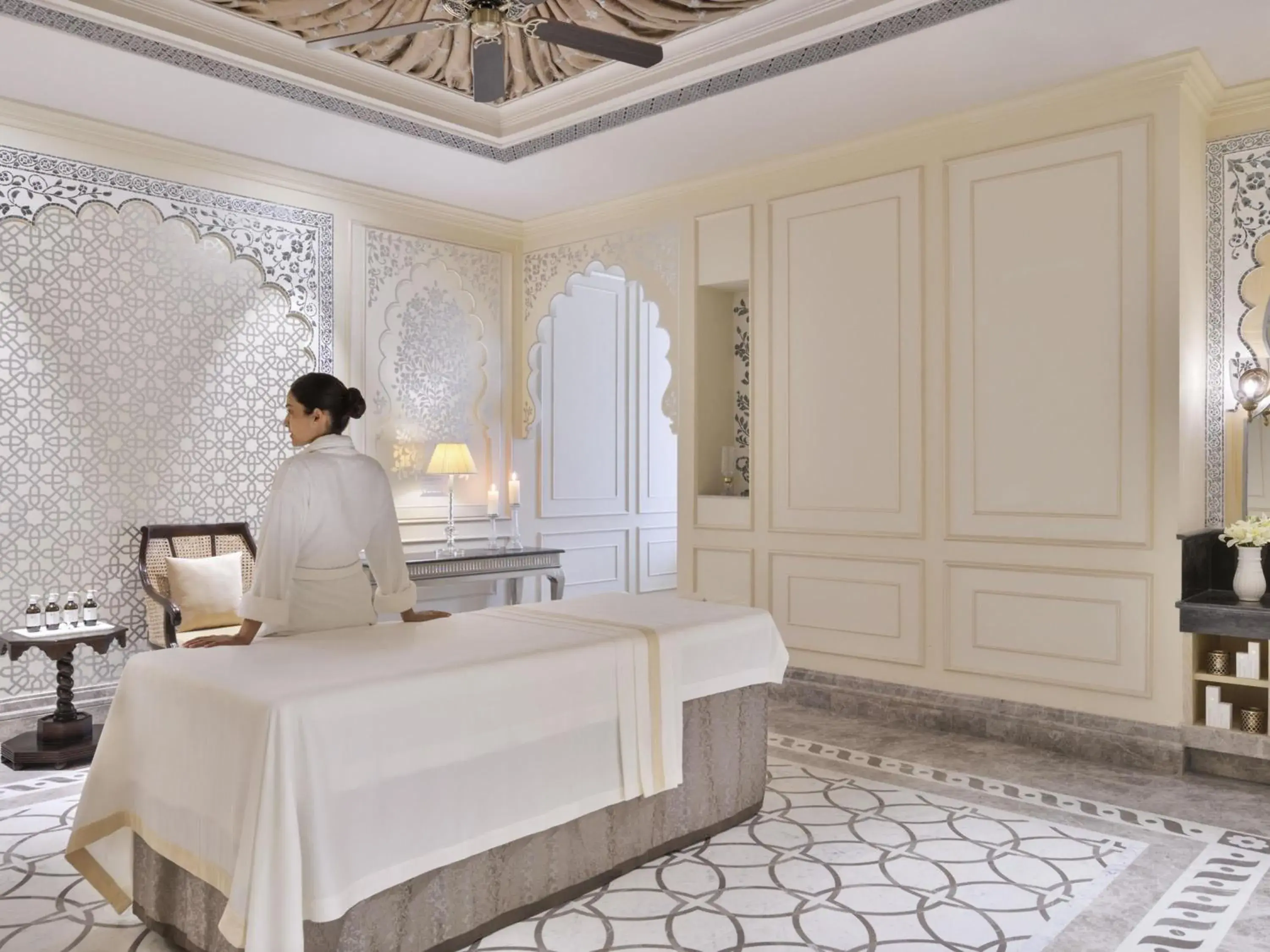 Spa and wellness centre/facilities, Bed in Raffles Udaipur Spa and wellness centre/facilities, Bed in Raffles Udaipur