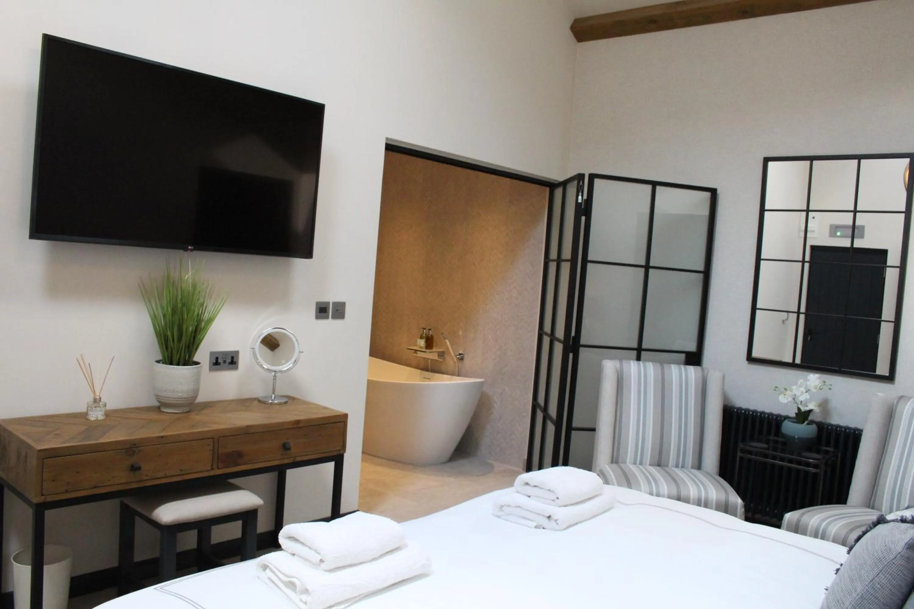 TV and multimedia, Bed in The Merchant's Yard