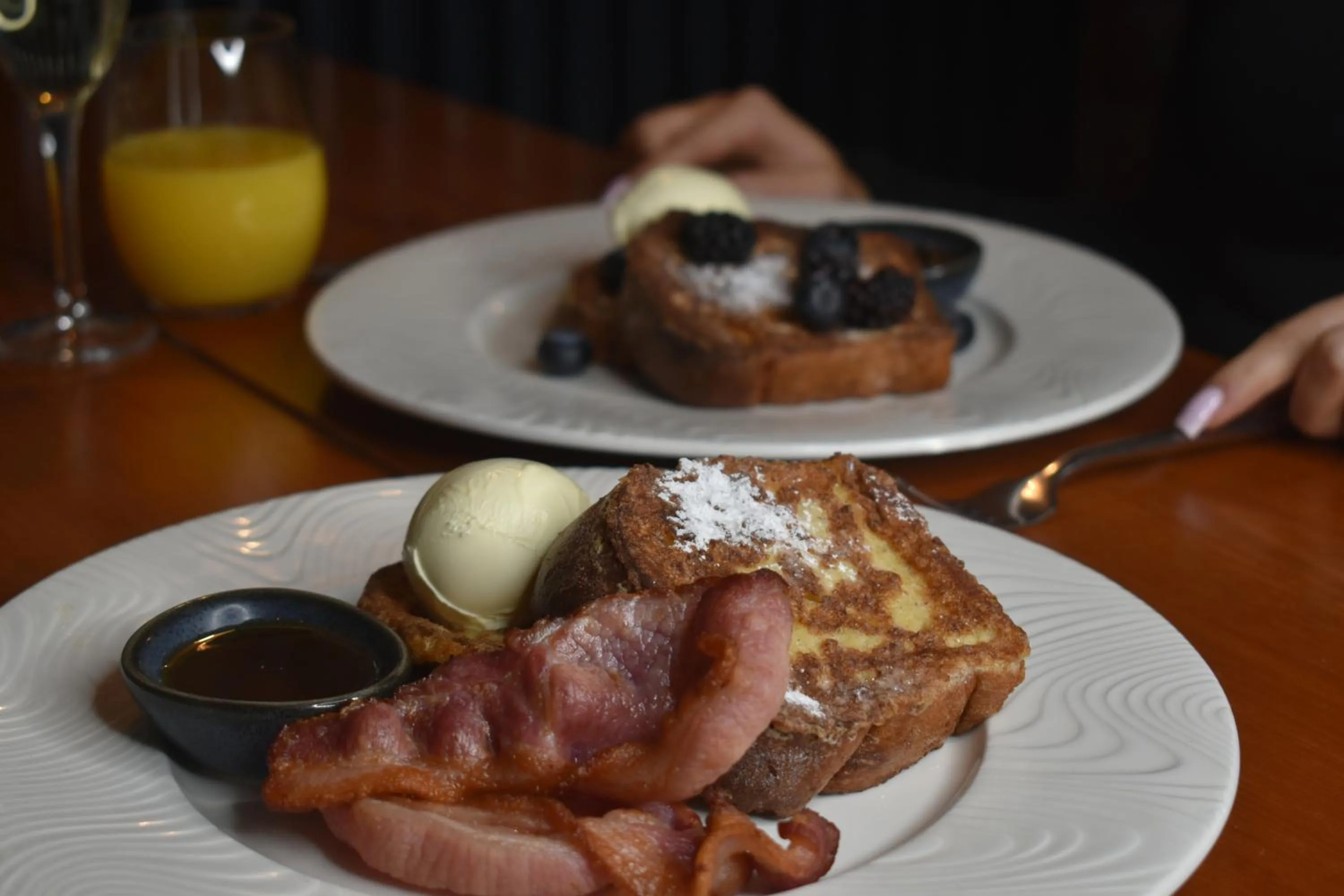 Breakfast in The Merchant's Yard