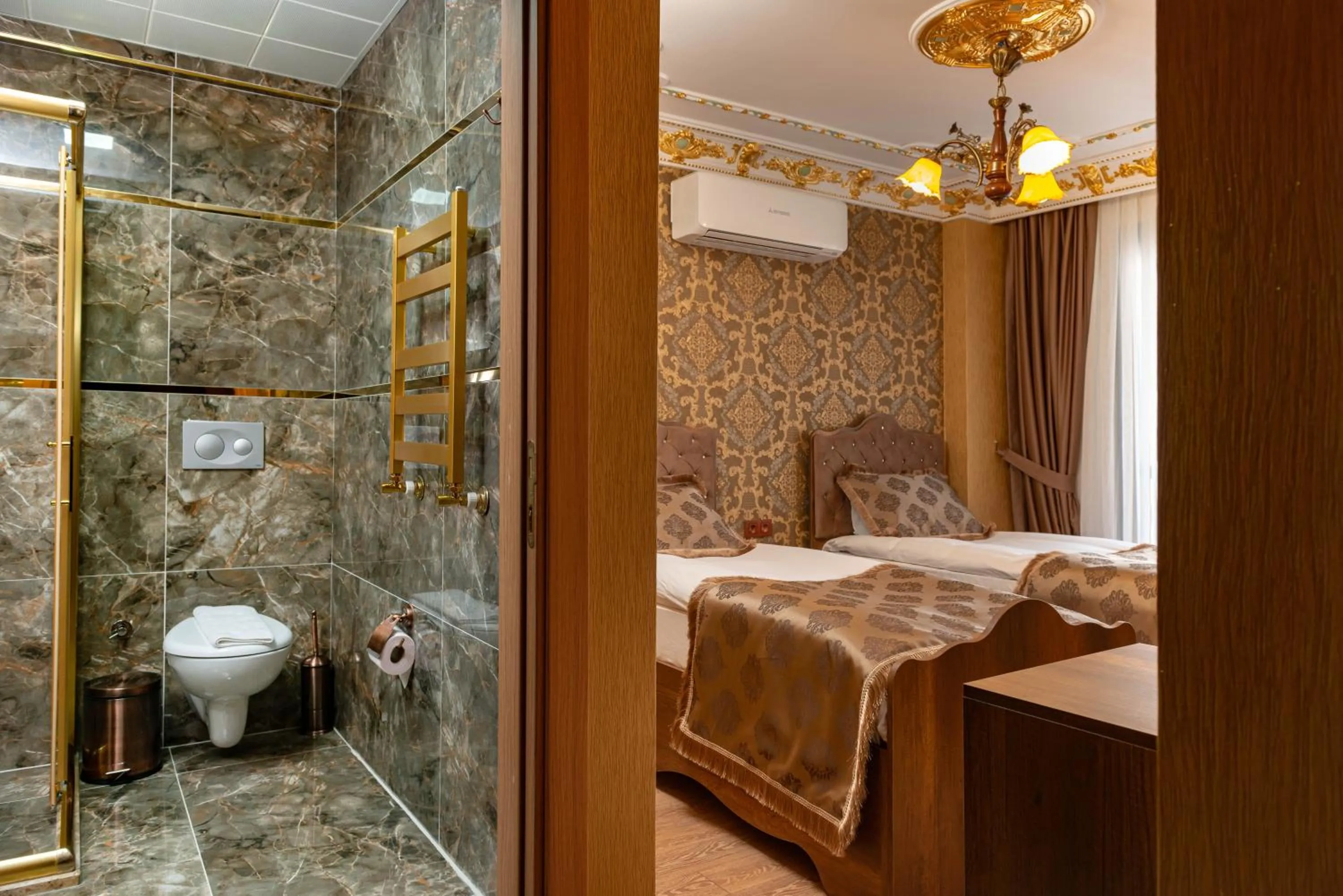 Photo of the whole room, Bed in The Ottoman