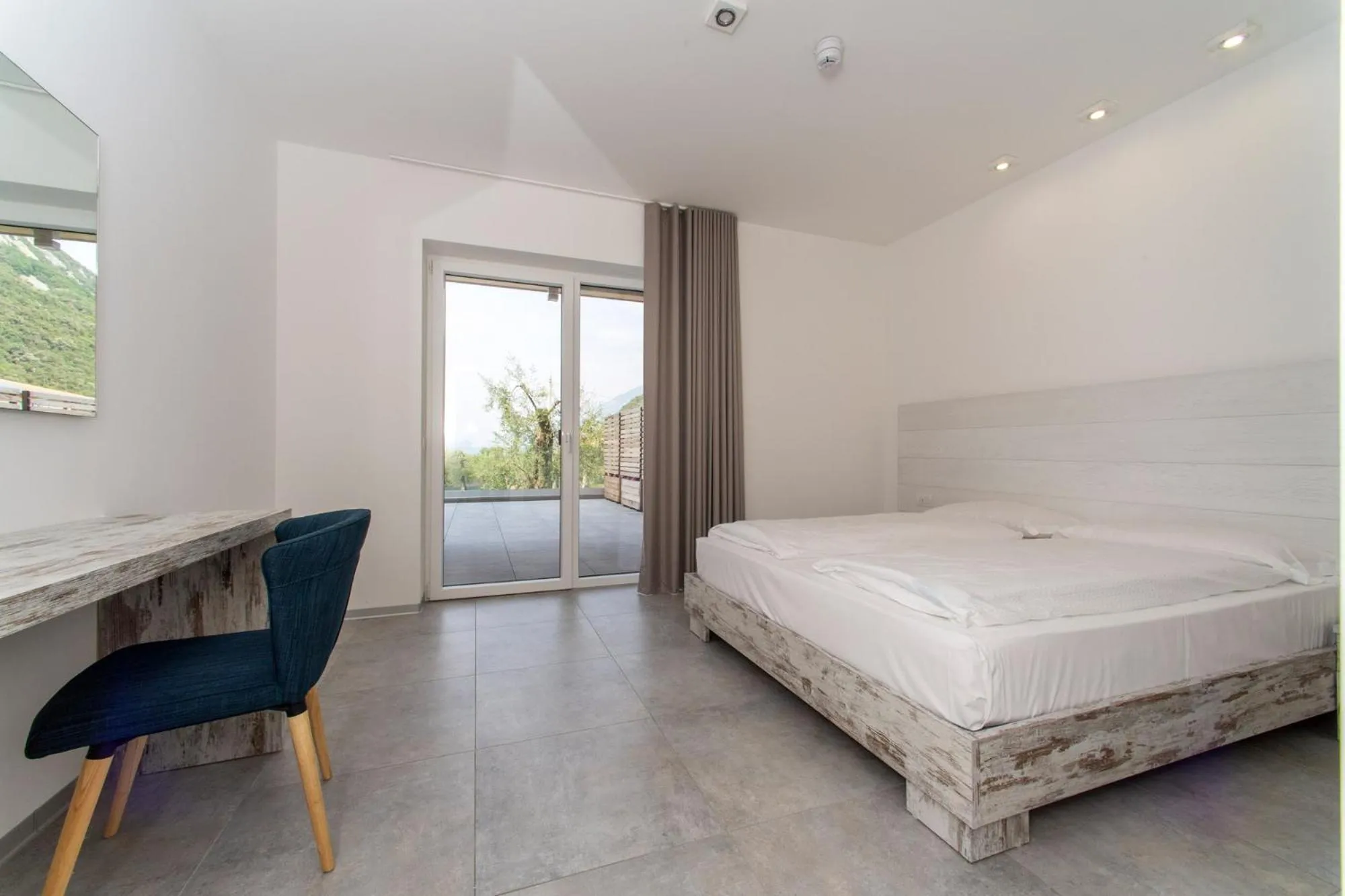 Bed in Residence Malcesine-Active&Family