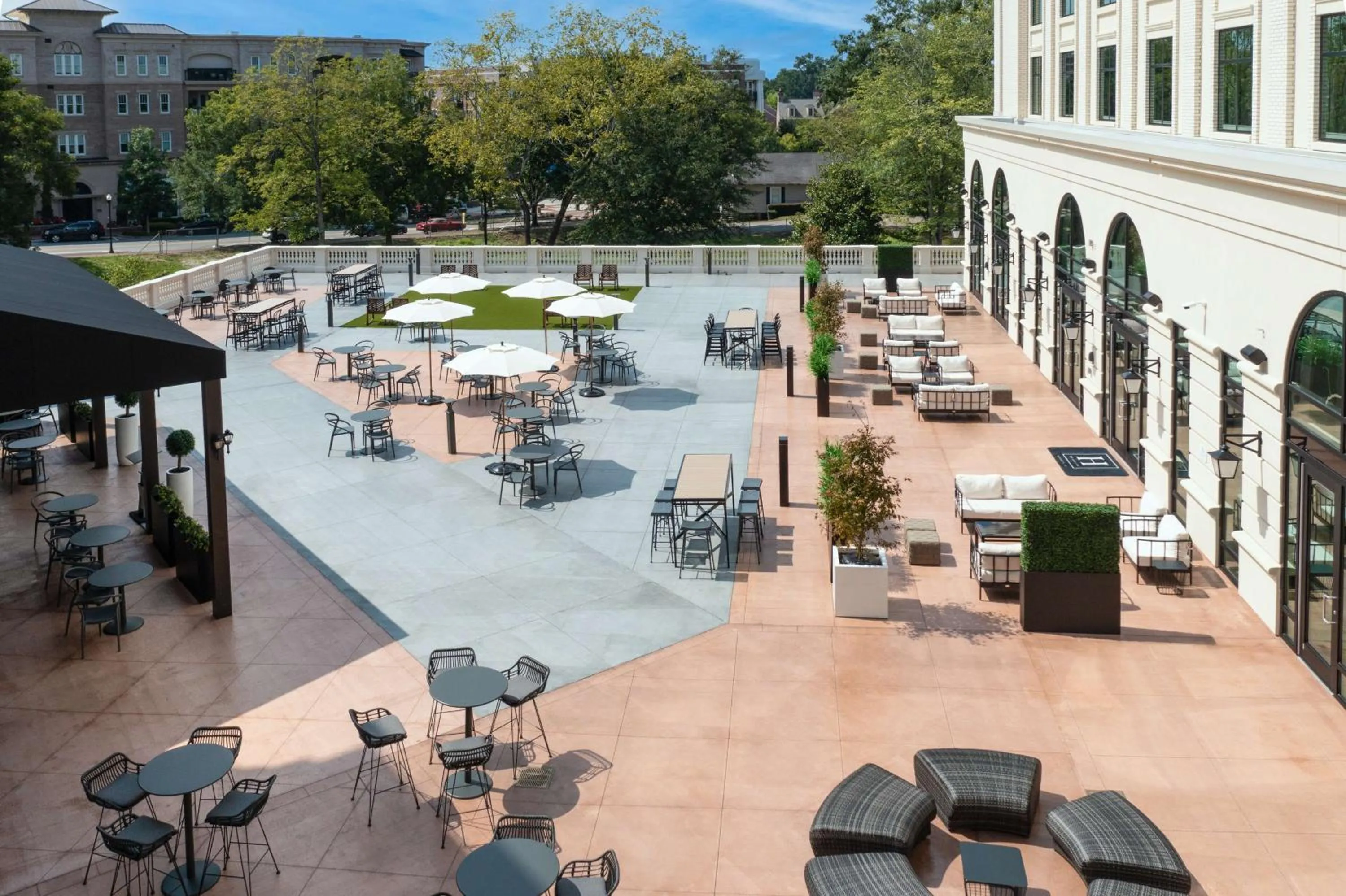 Meeting/conference room in The Hamilton Alpharetta, Curio Collection By Hilton
