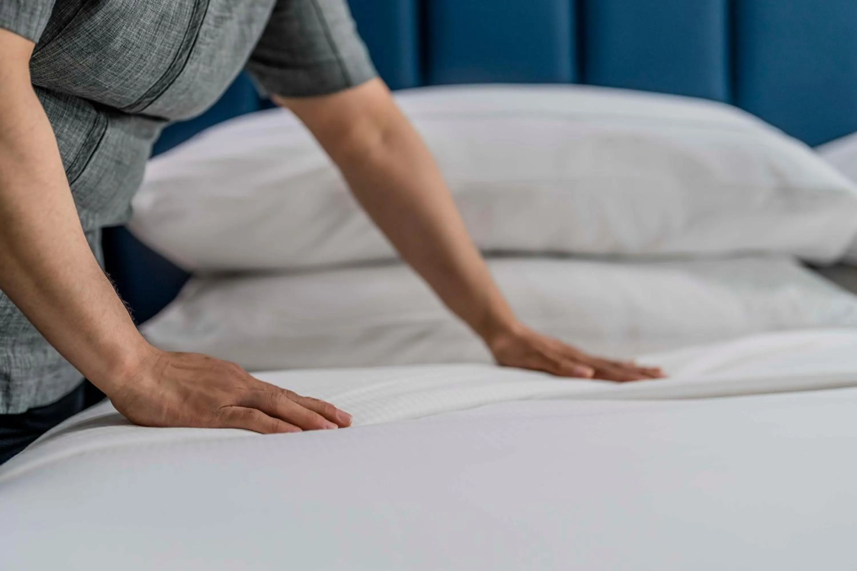 Bed in The Hamilton Alpharetta, Curio Collection By Hilton