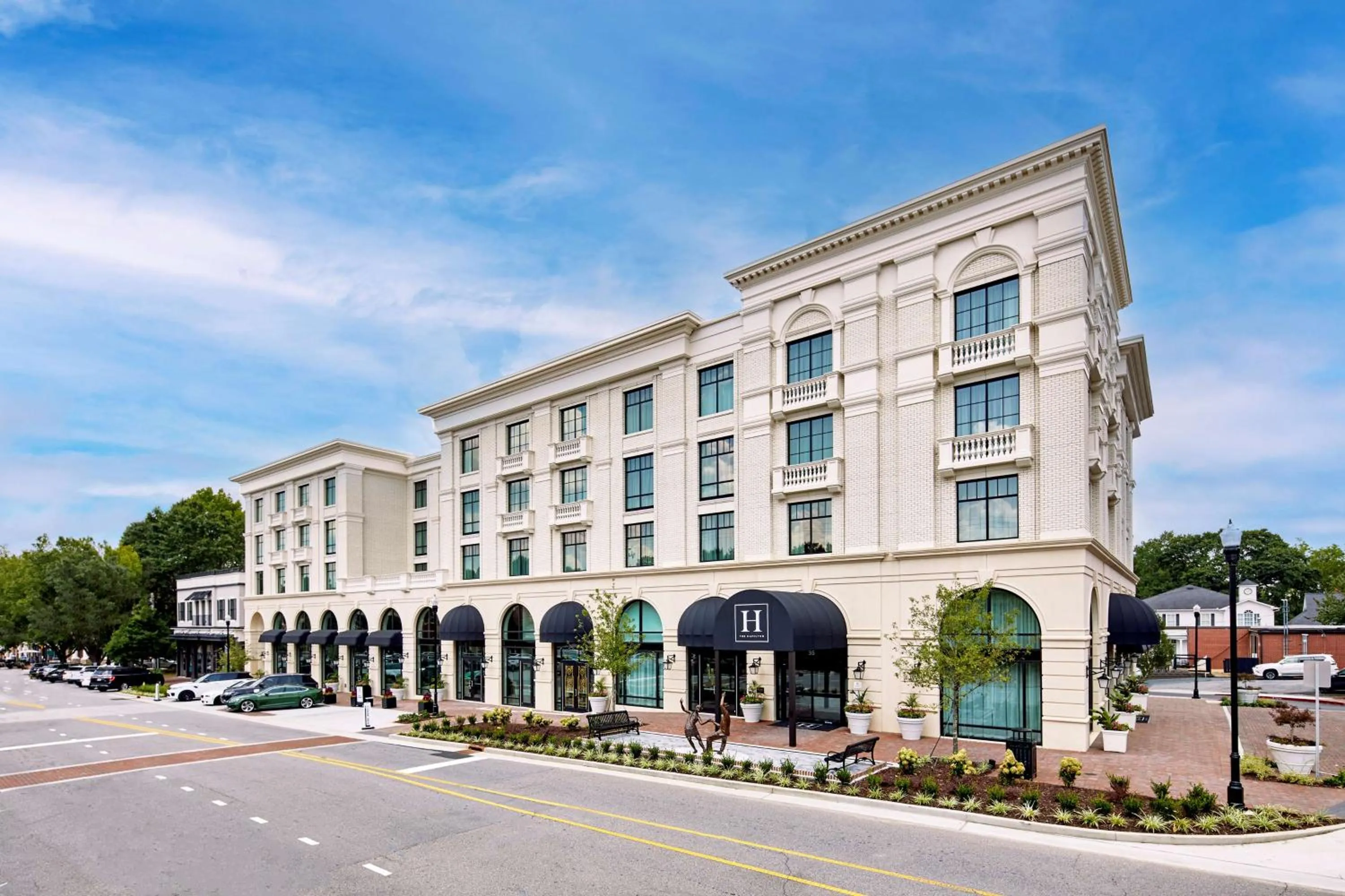 Property building in The Hamilton Alpharetta, Curio Collection By Hilton