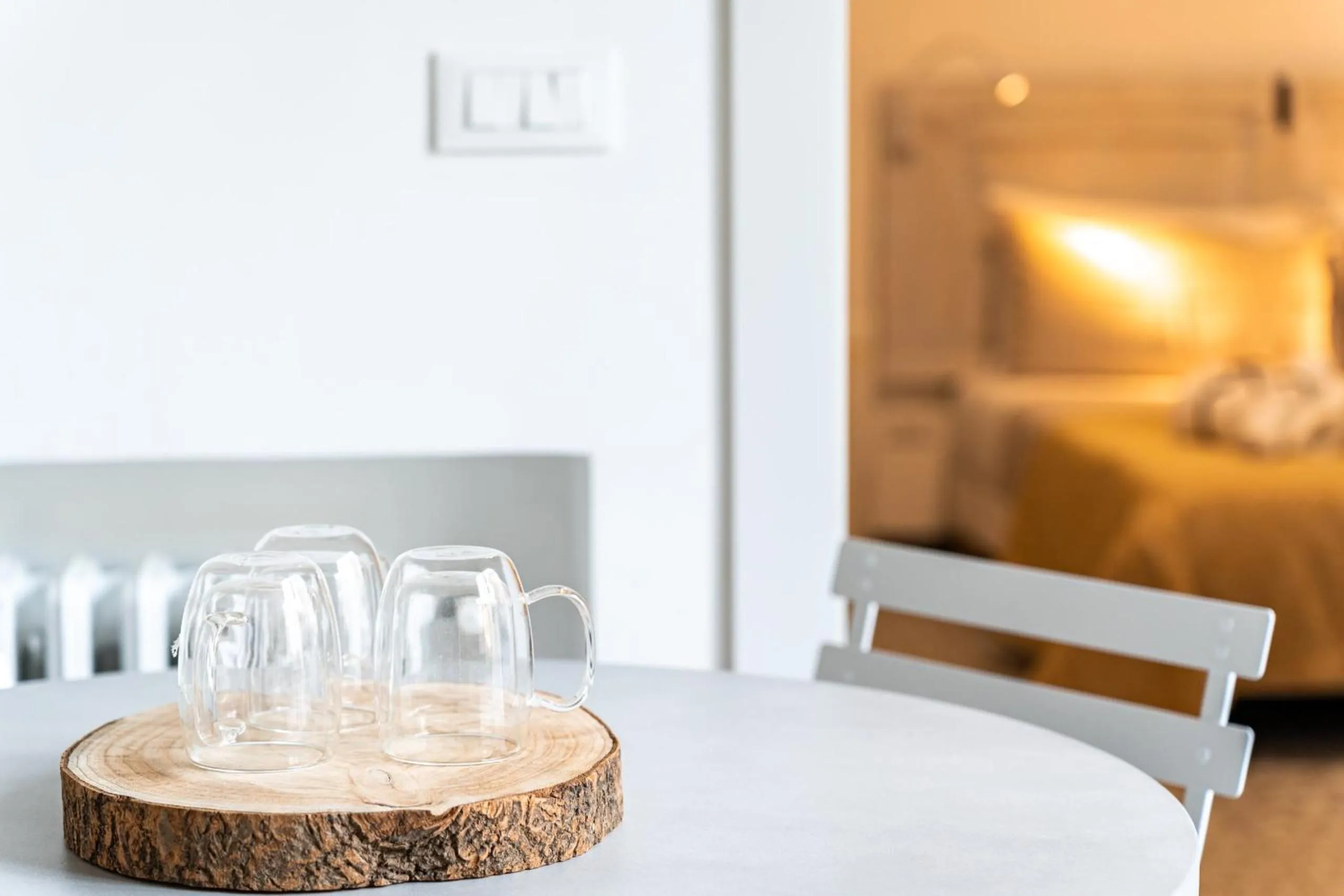 Dining area, Bed in Suite Mariagiovanni