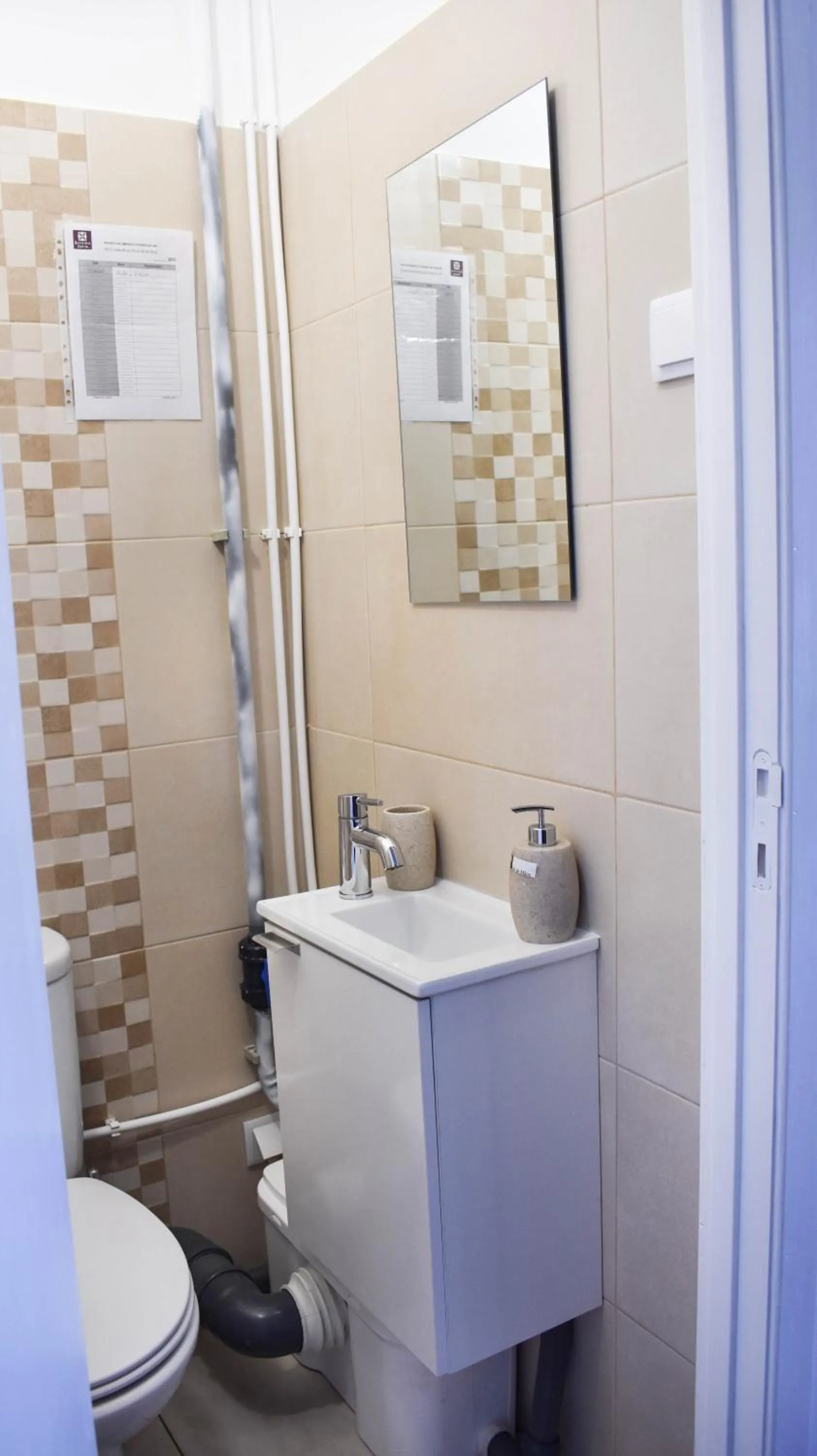 Bathroom in Batalhoz House