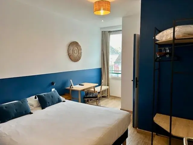 Superior Double Room in Hôtel de la Poste - Piriac-sur-mer Superior Double Room in Hôtel de la Poste - Piriac-sur-mer