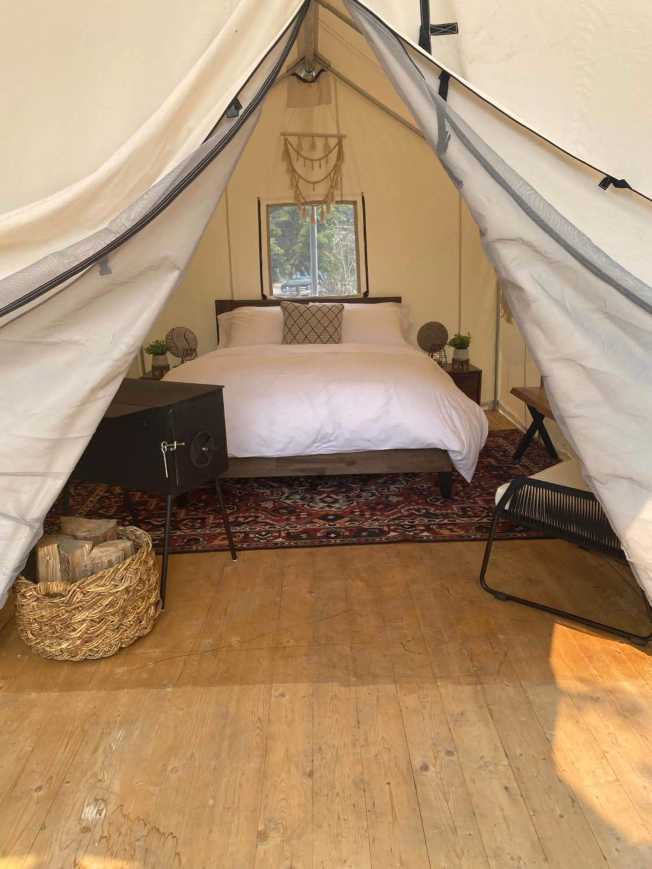 Bed in Chute Lake Lodge