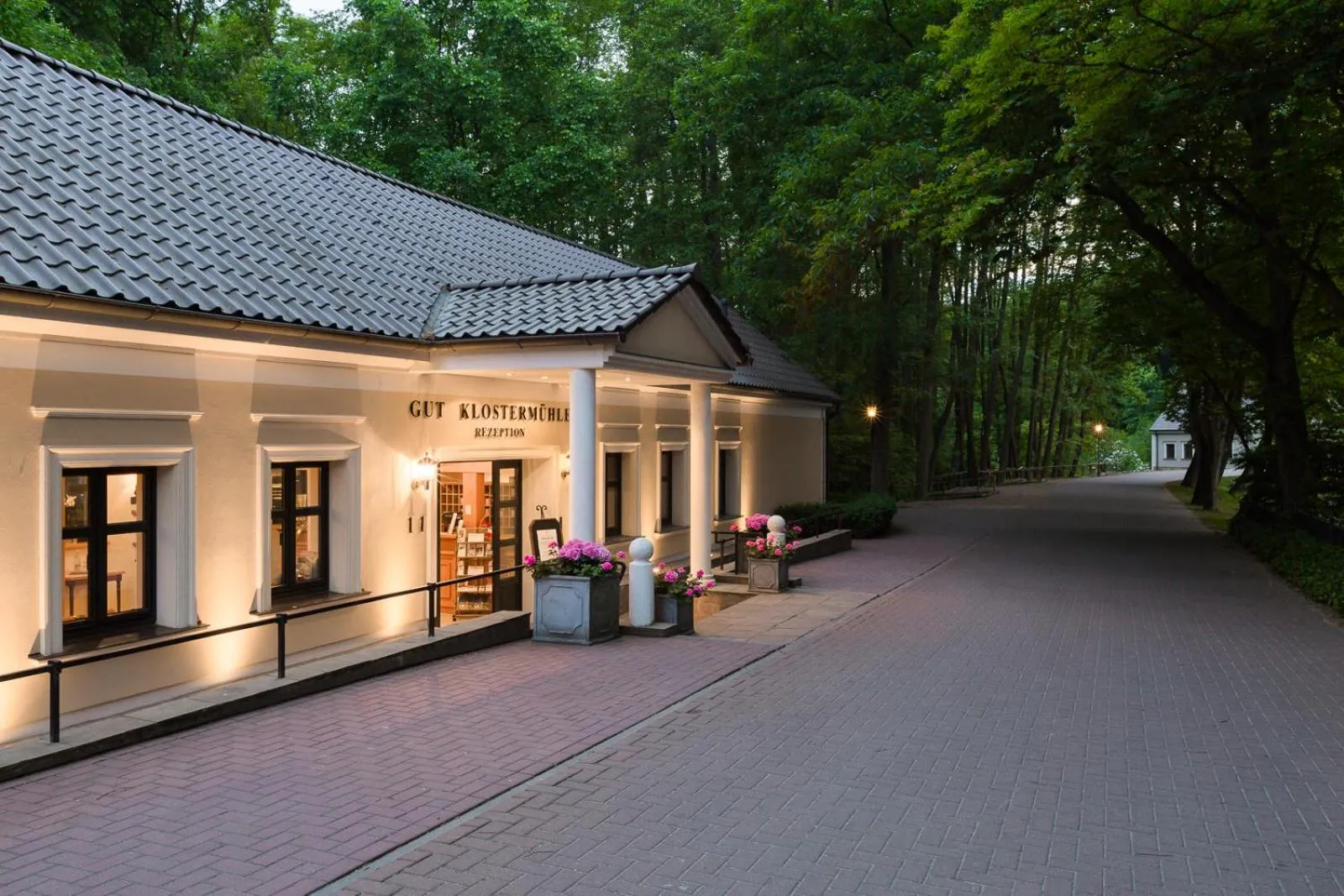 Property building in Hotel Gut Klostermühle natur resort & medical spa