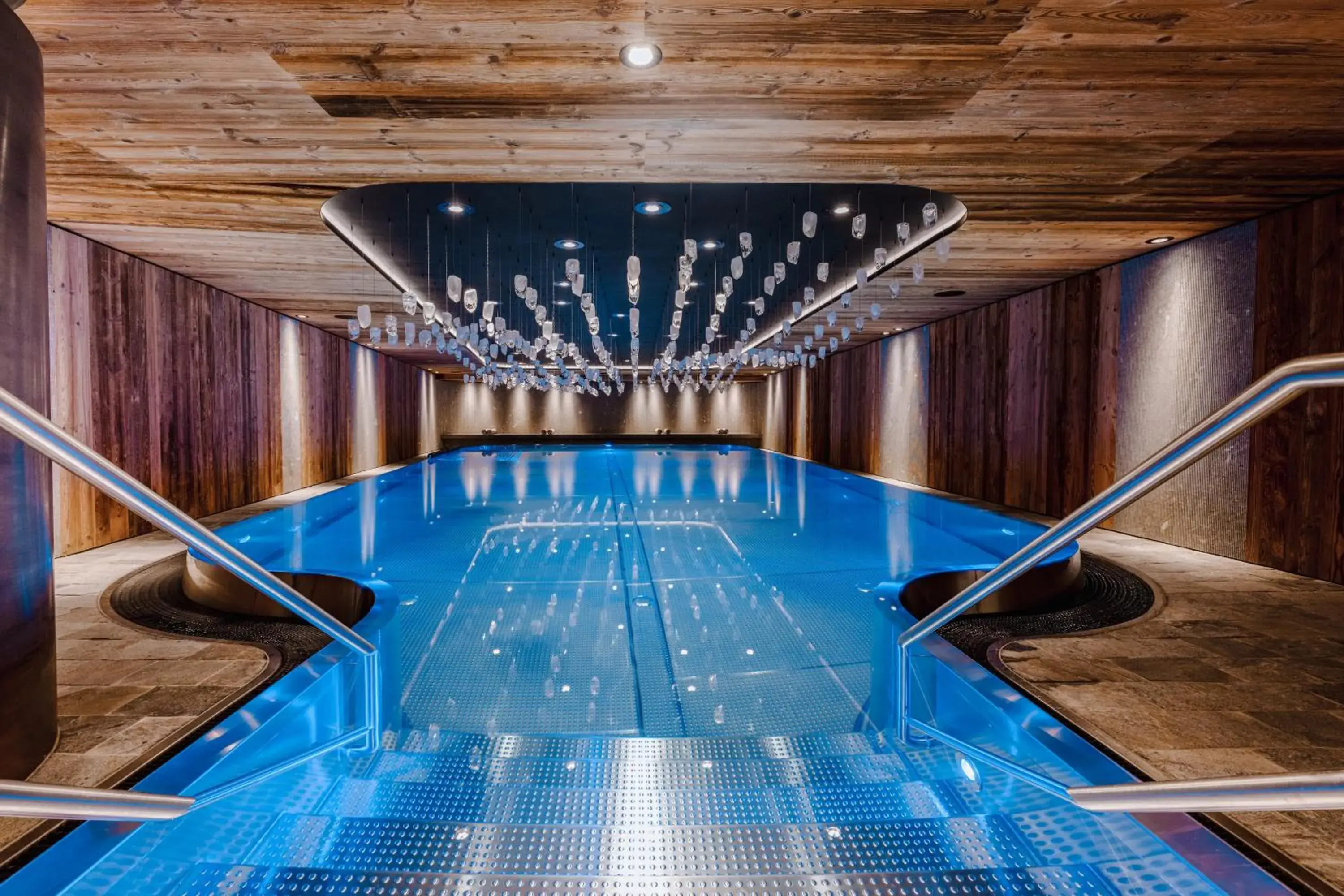 Swimming pool in Tradition Julen Hotel Swimming pool in Tradition Julen Hotel