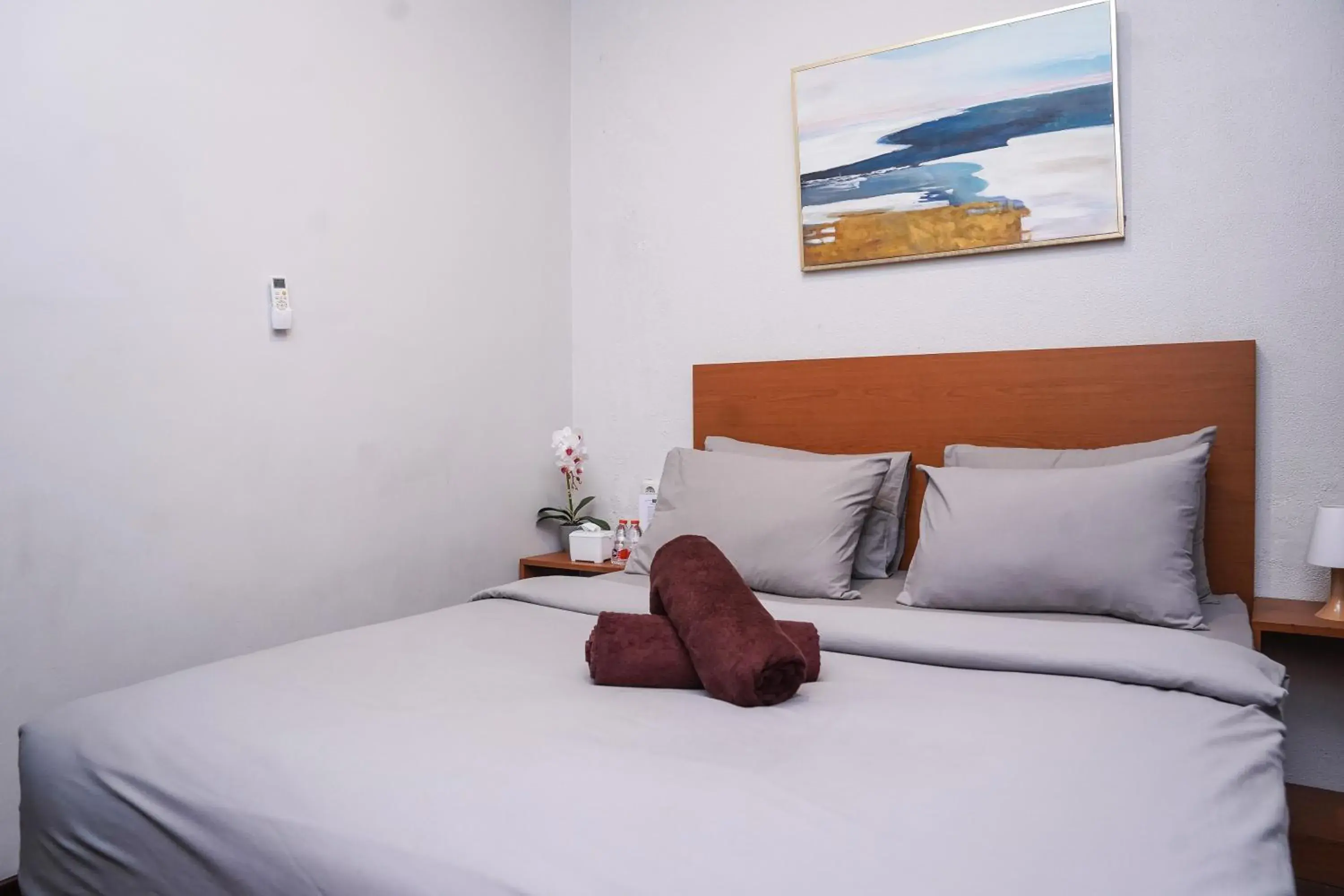 Bed in DENZ Express Bintaro Bed in DENZ Express Bintaro