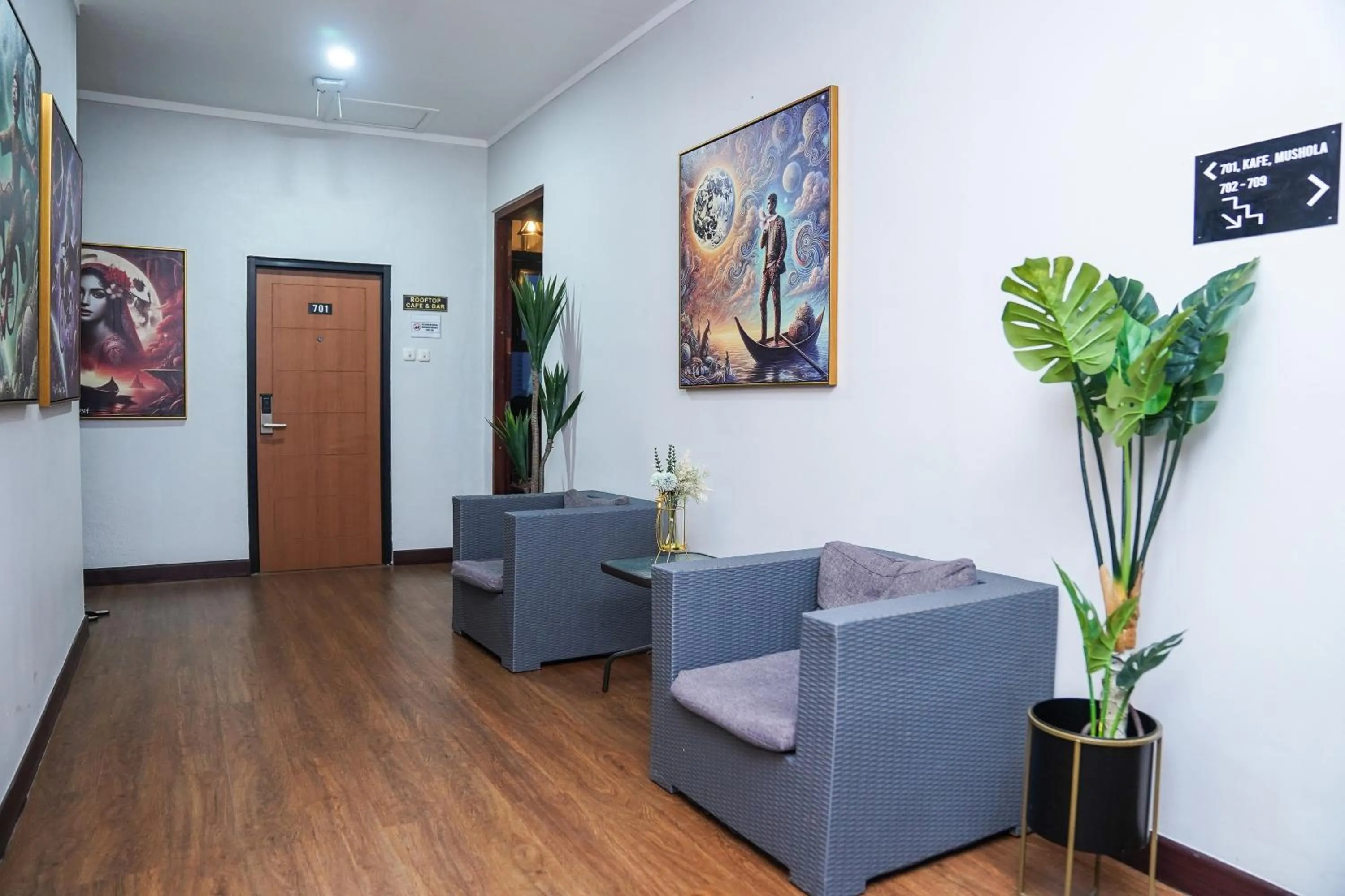 Lobby or reception in DENZ Express Bintaro