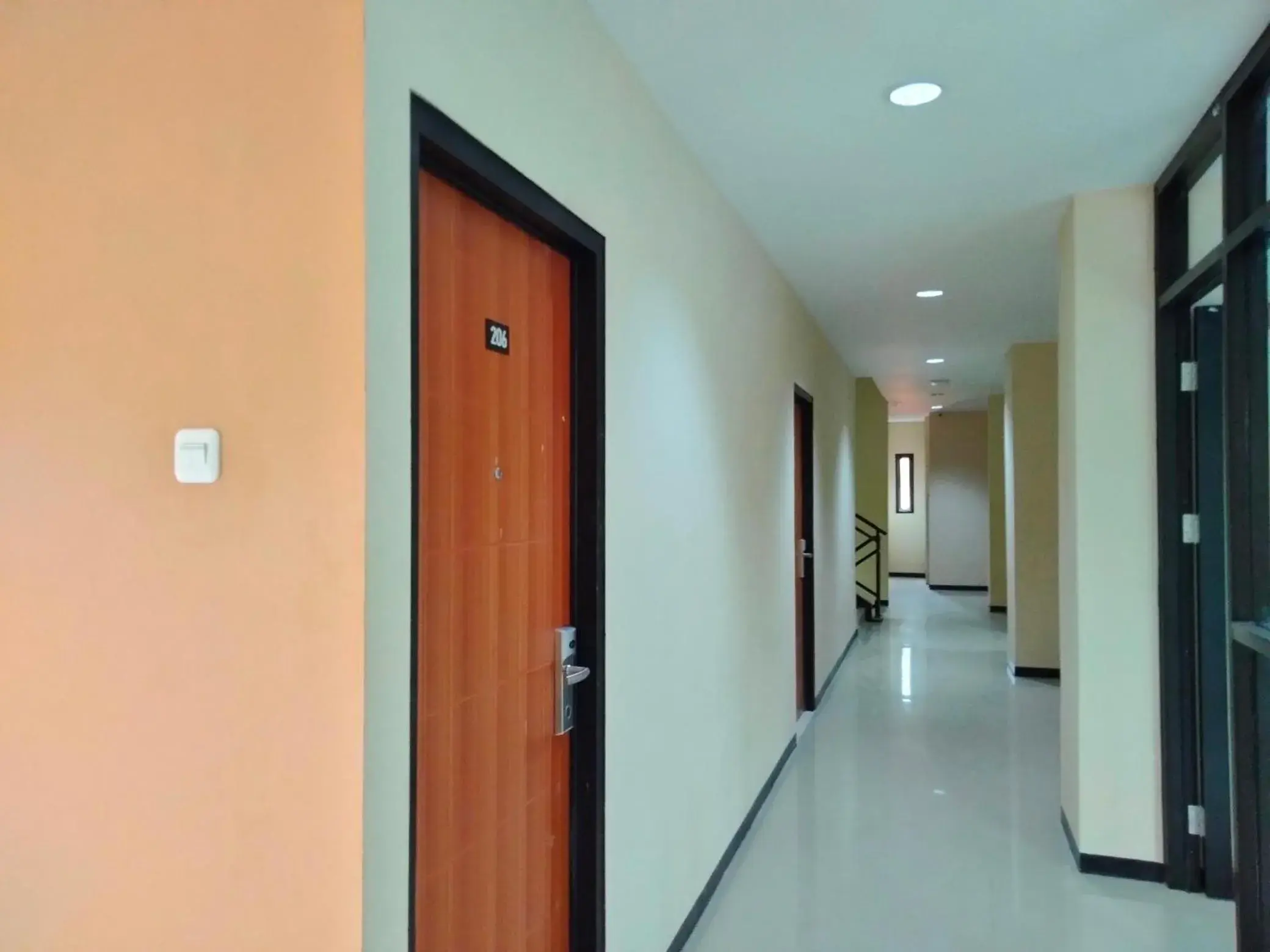 Property building in Bintaro 24 Hotel Property building in Bintaro 24 Hotel