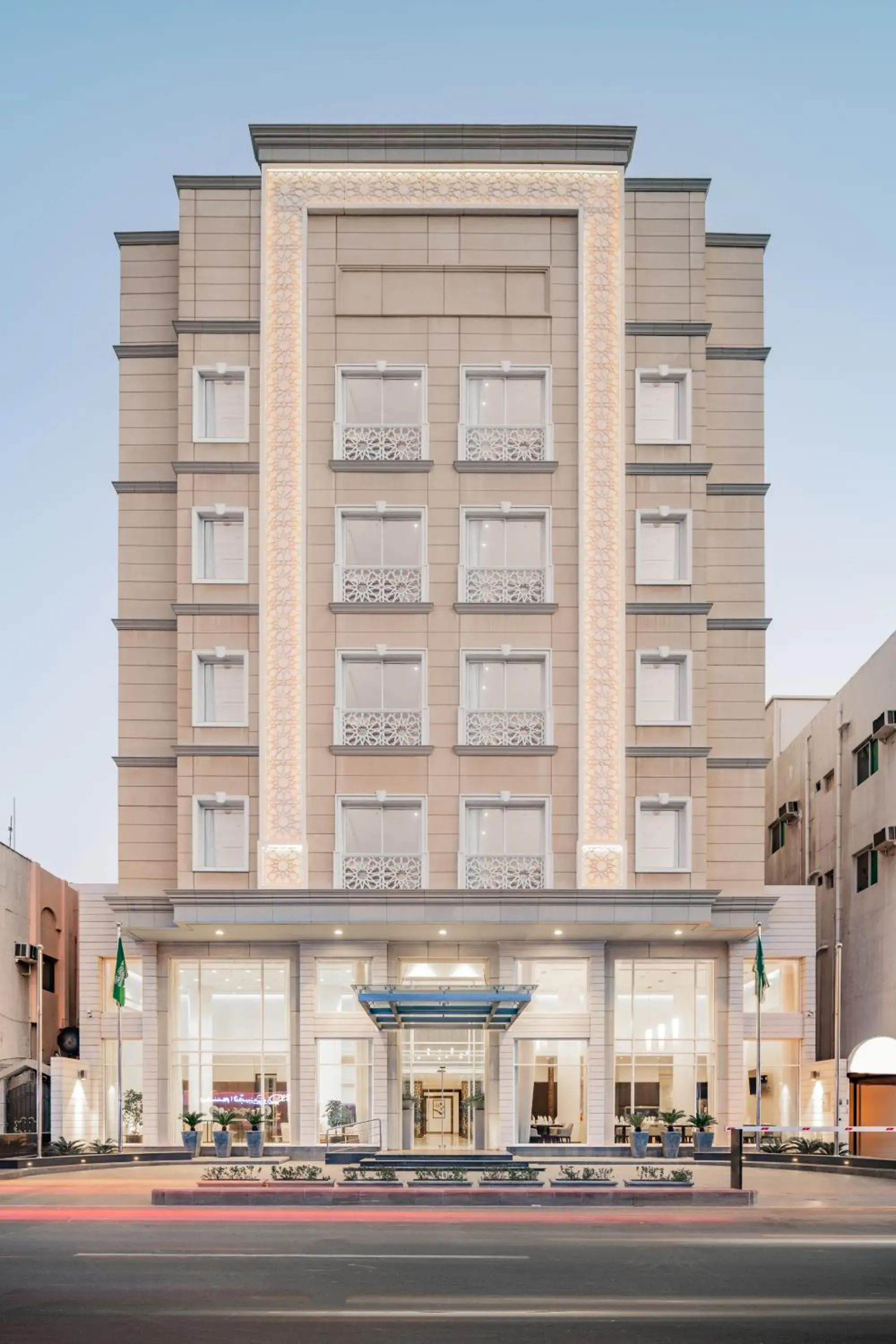 Property building in Qamar Hotel Jeddah Property building in Qamar Hotel Jeddah