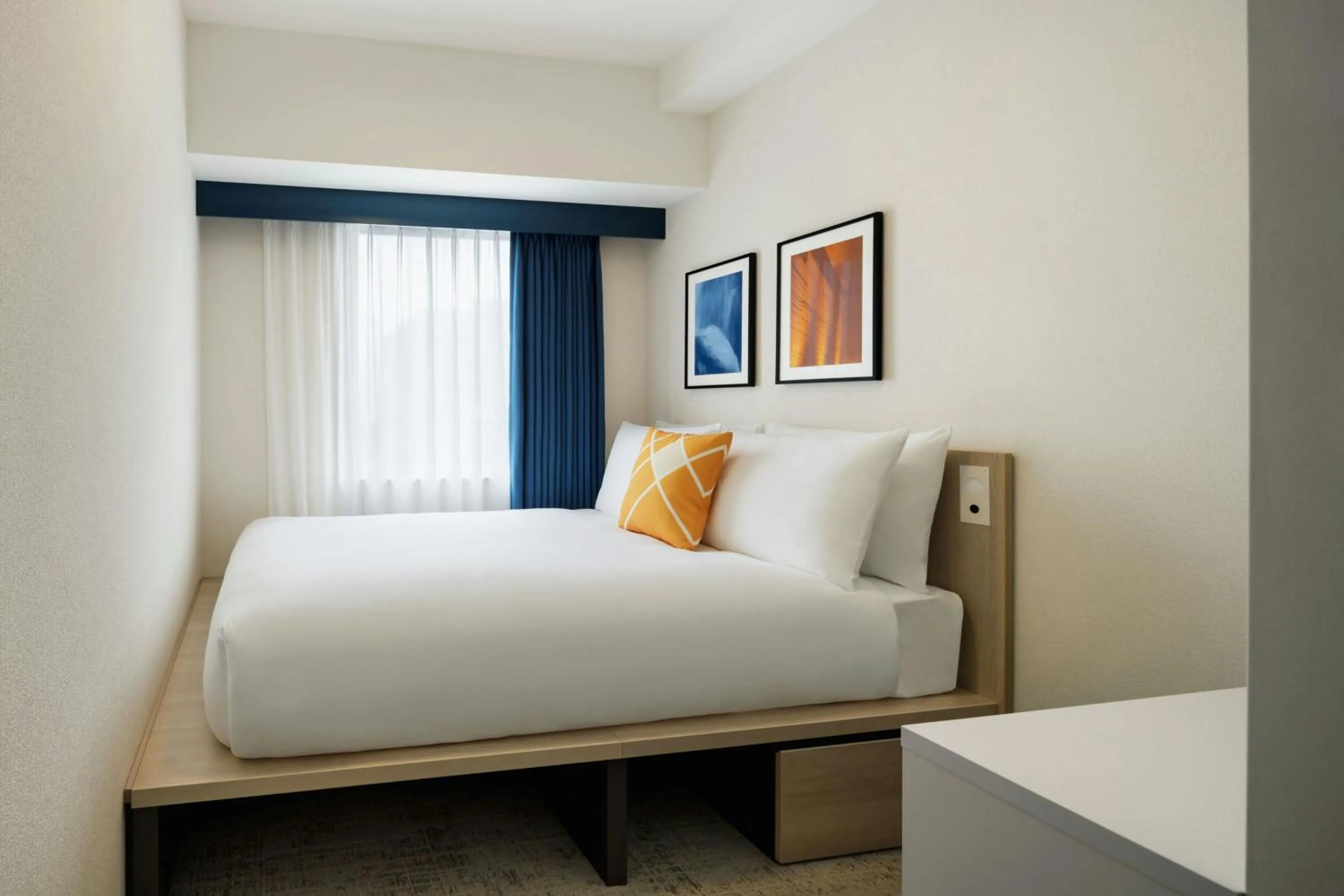 Photo of the whole room, Bed in UNIZO INN Express Utsunomiya