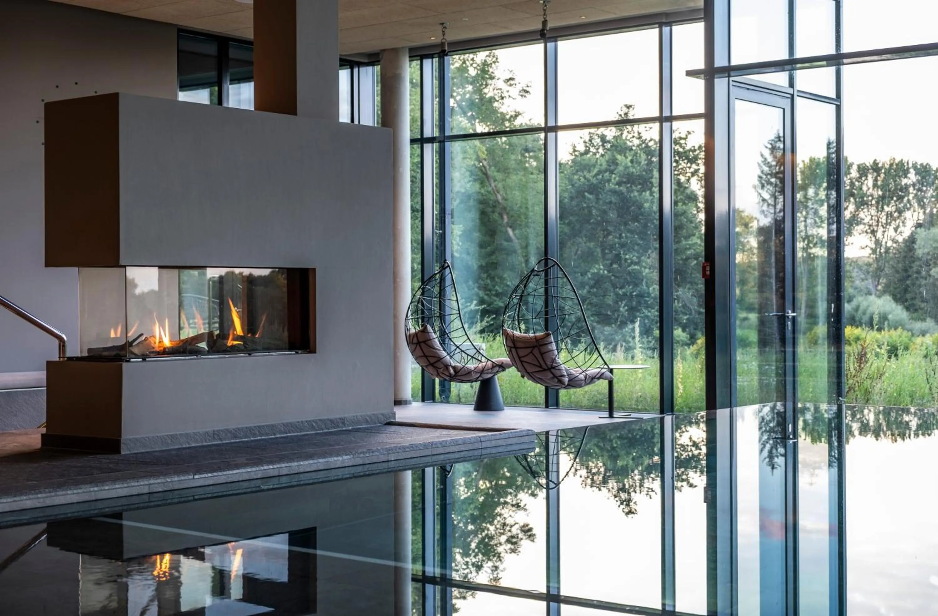 Swimming pool in Hotel Breitenburg